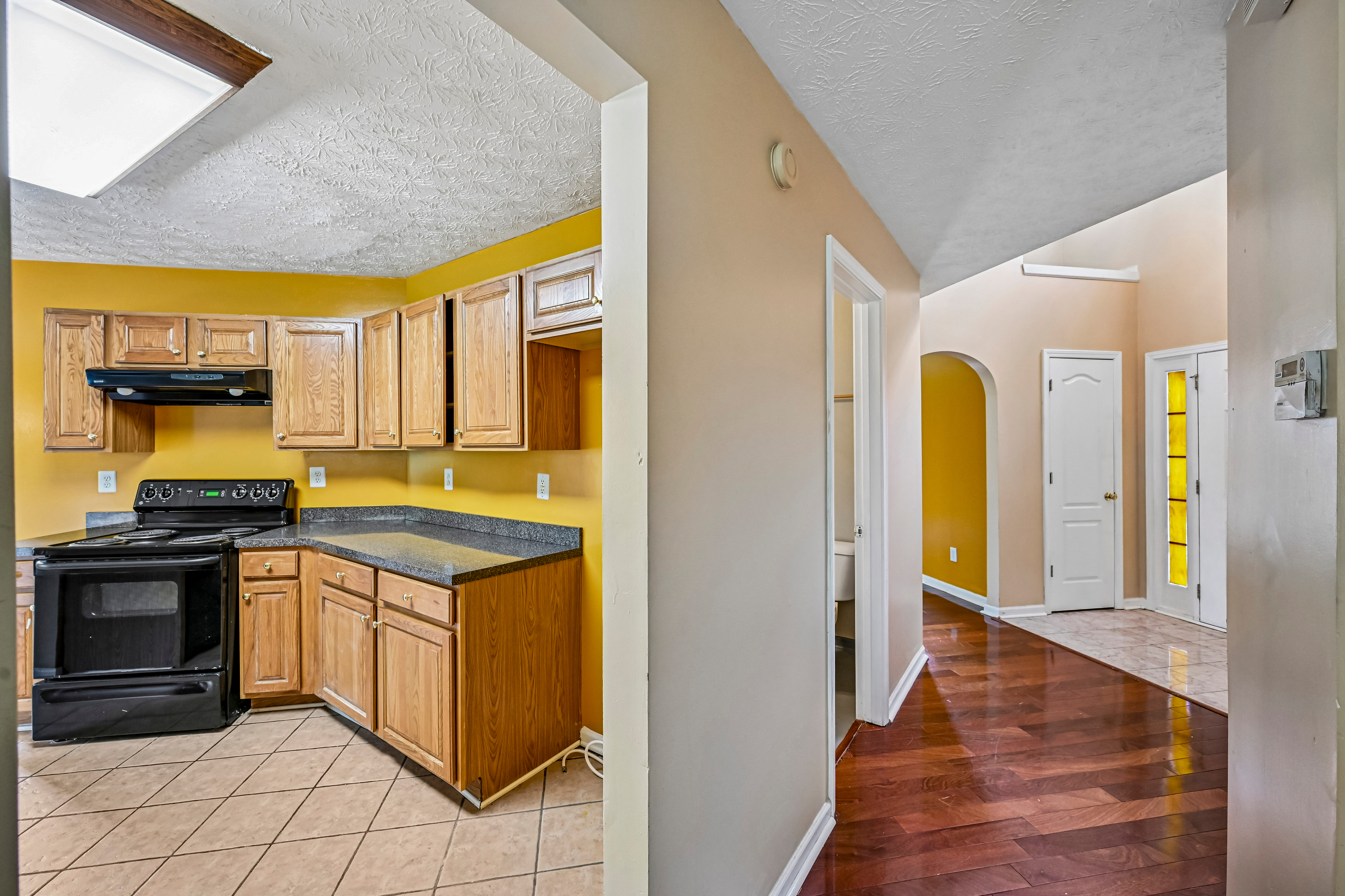Photo 23 of 44 of 2083 Dylan Ct, Ellenwood, GA