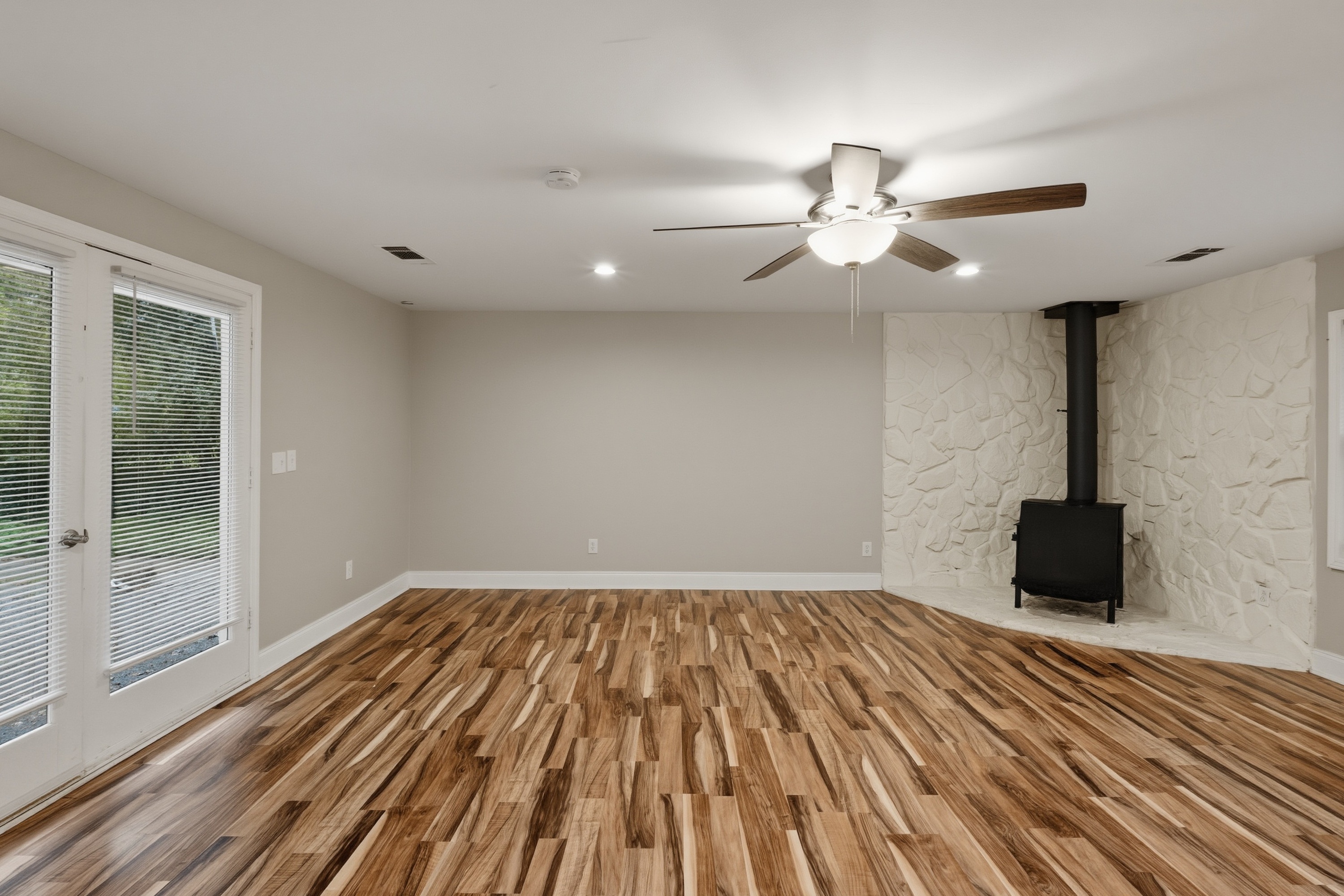 Photo 6 of 30 of 2162 Chestnut Pl, Lithia Springs, GA
