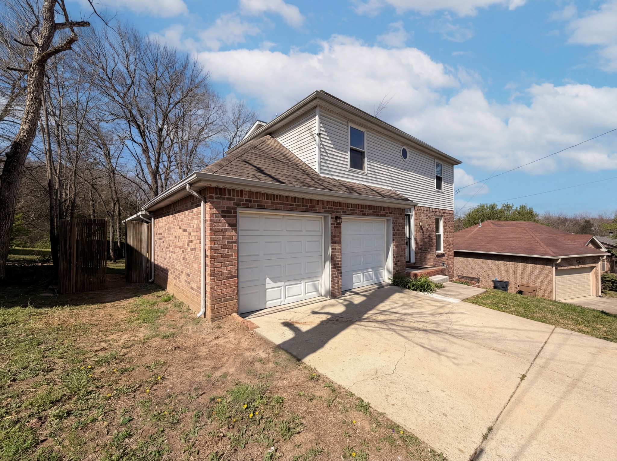 Photo 2 of 21 of 2976 Claymille Blvd, Nashville, TN