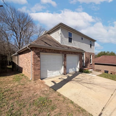 Property photo 2 of 2976 Claymille Blvd