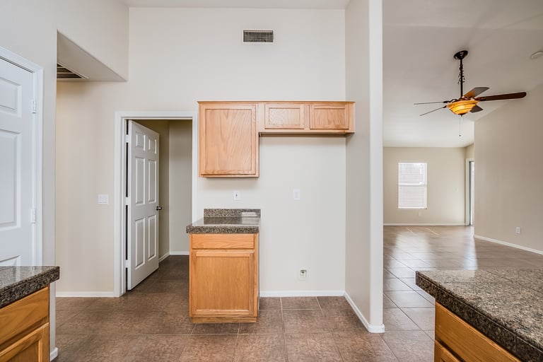 Photo 9 of 26 - 20418 N 31st Way, Phoenix, AZ 85050