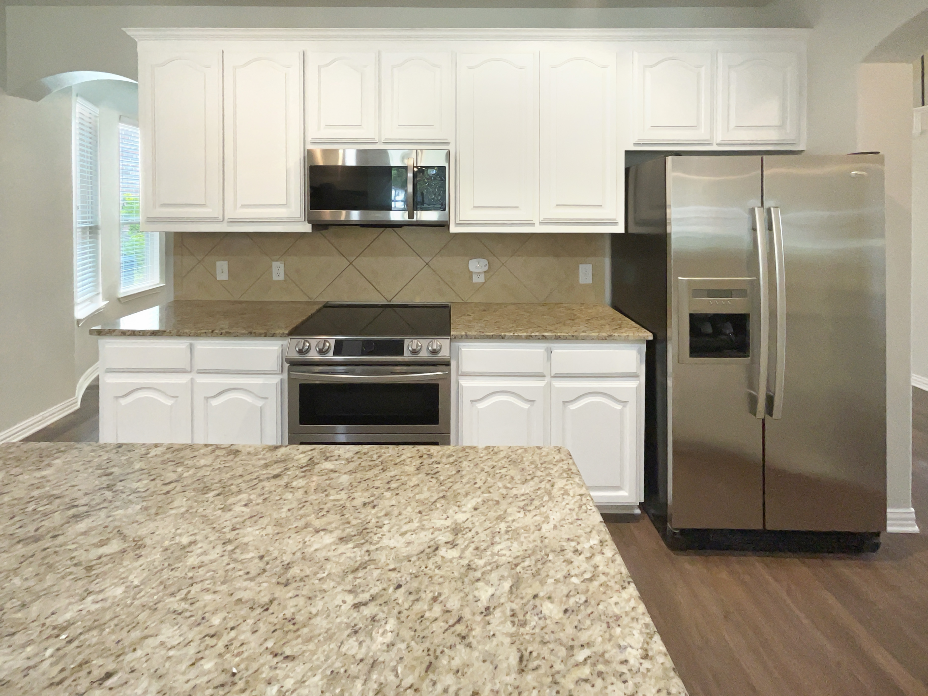 Photo 21 of 33 of 1005 Lake Hollow Dr, Little Elm, TX