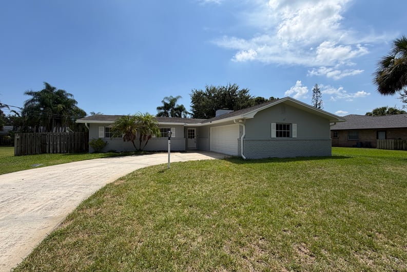 Main view of property