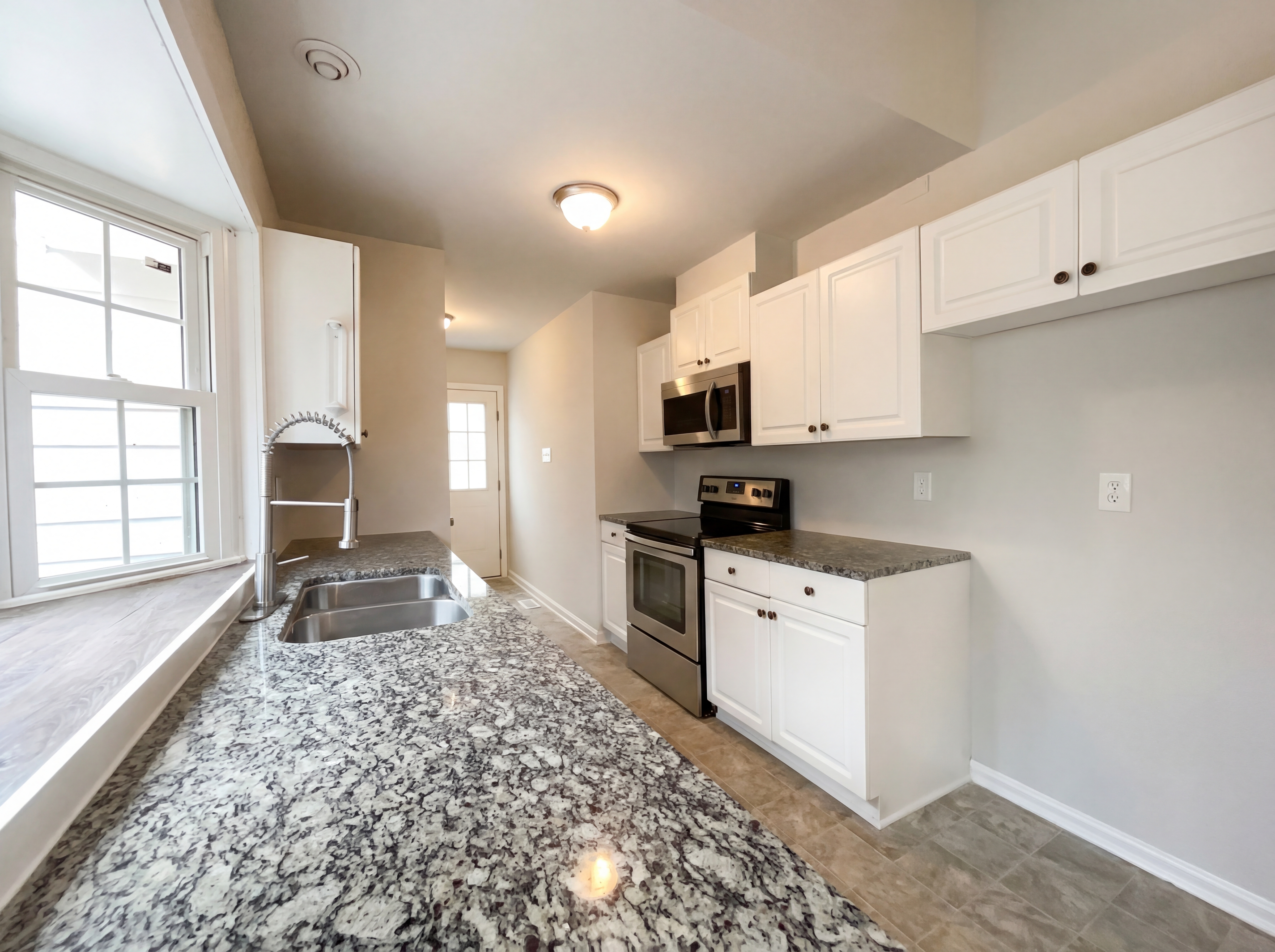 Photo 10 of 17 of 7309 Beaverwood Dr, Raleigh, NC
