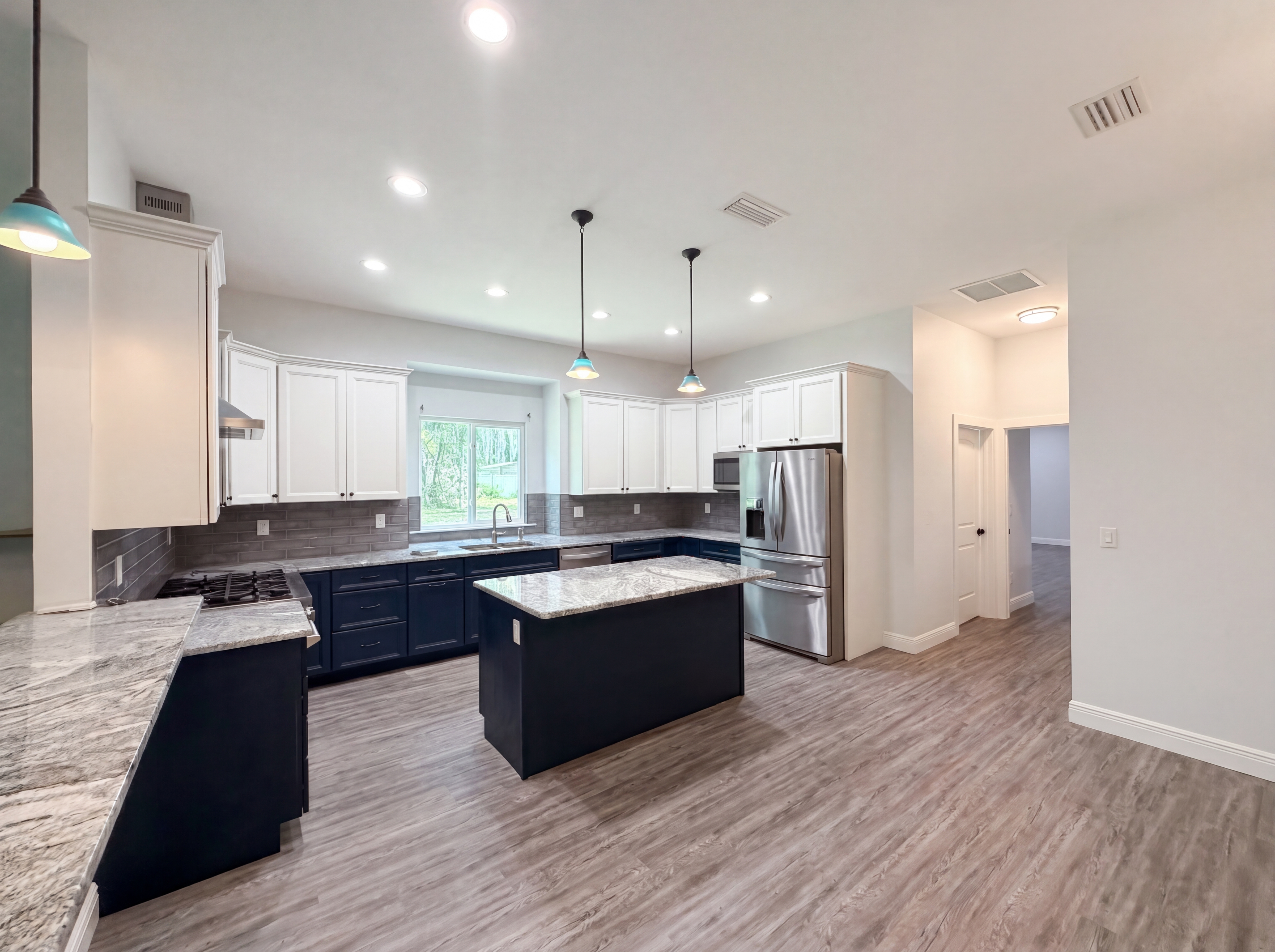 Photo 6 of 31 of 2700 Westside Dr, Leesburg, FL