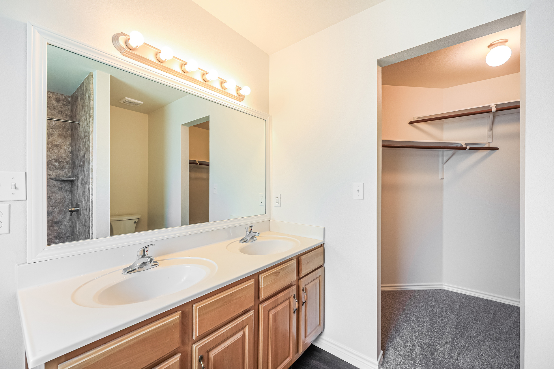 Photo 10 of 22 of 7508 Star Harbor Dr, Corpus Christi, TX