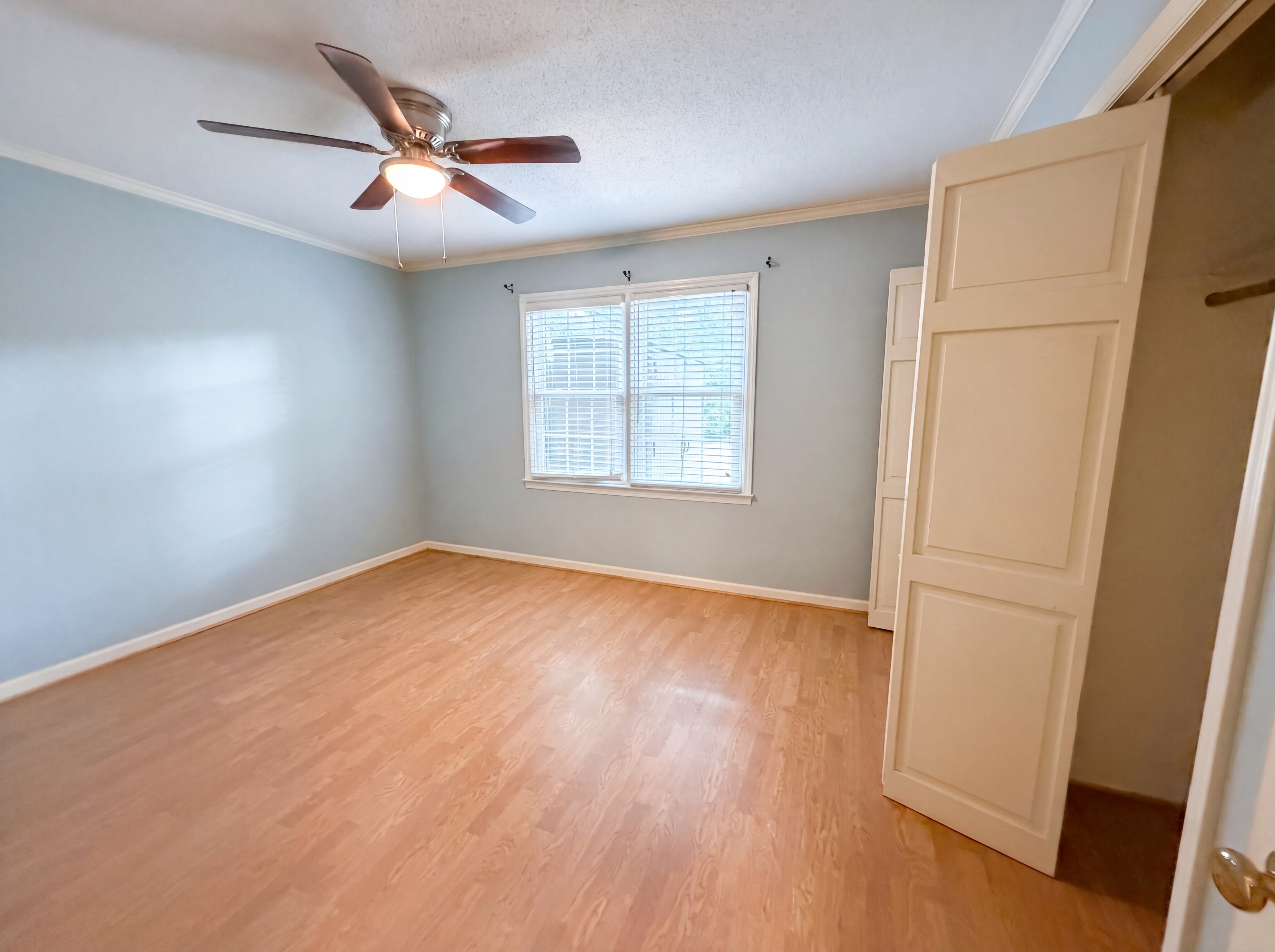 Photo 8 of 17 of 815 Jamestown Dr, Gastonia, NC