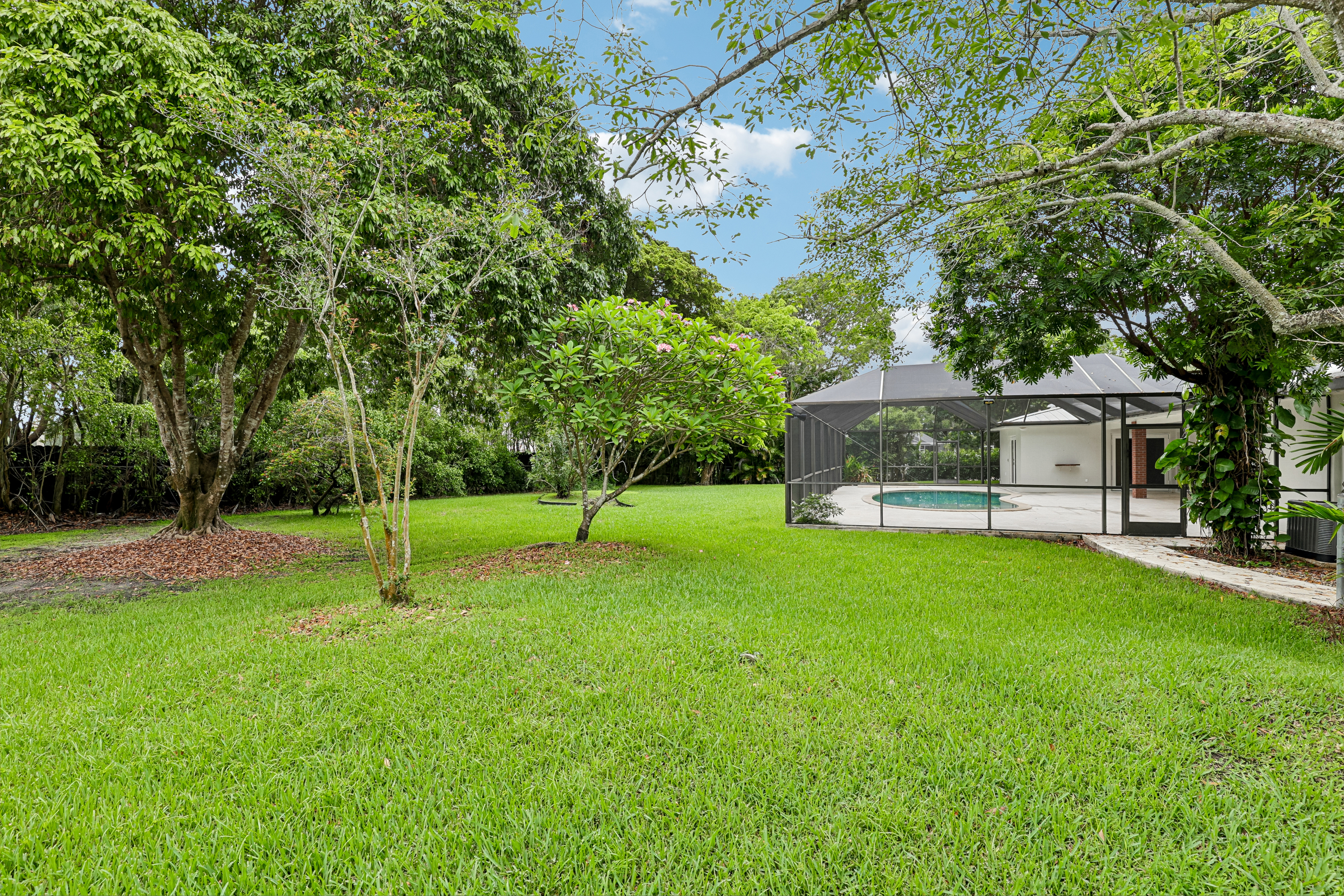 Photo 34 of 48 of 14851 SW 69th Ct, Palmetto Bay, FL