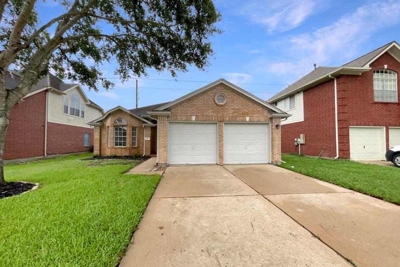 Property photo 1 of 4326 Eaglewood Trail Dr
