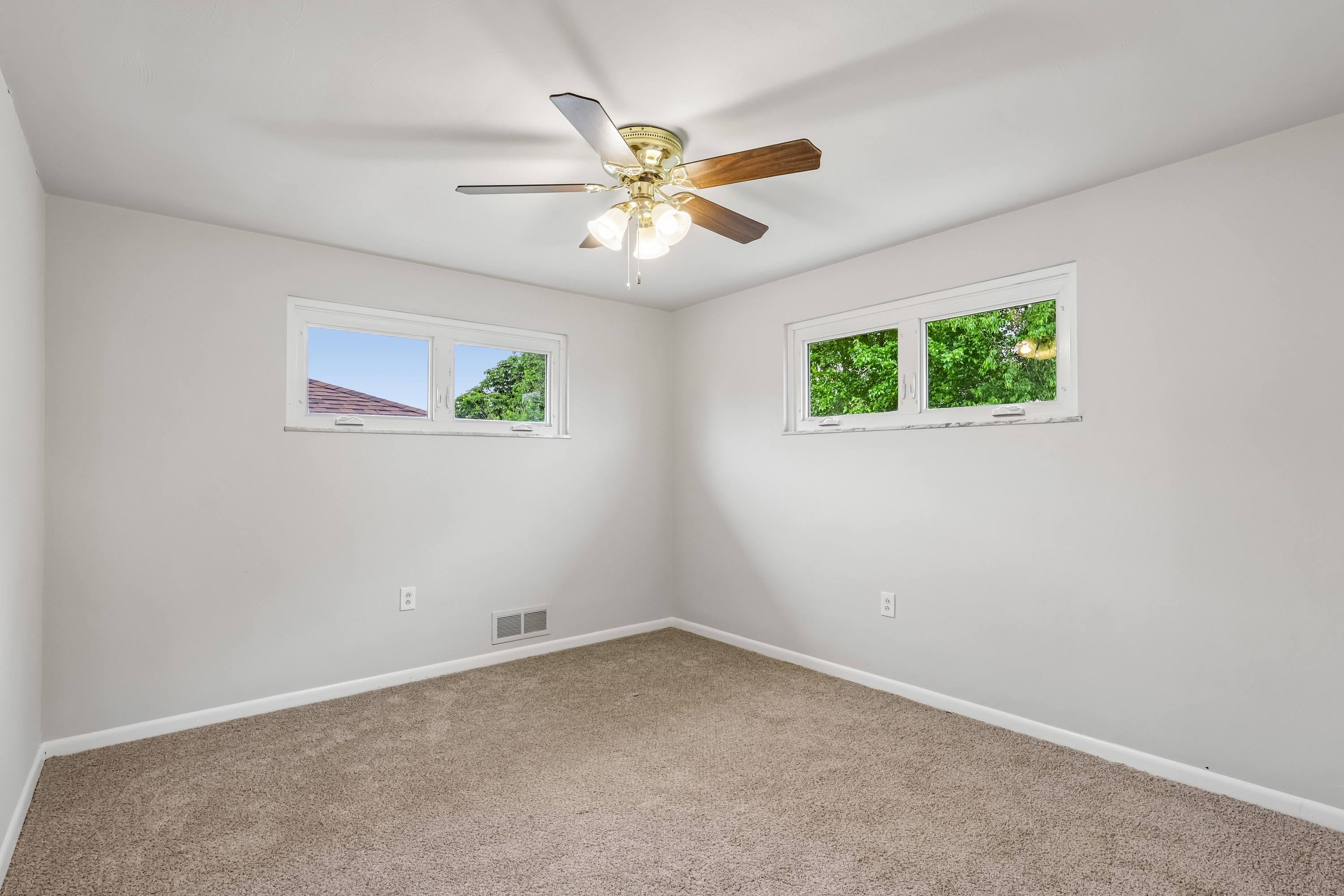 Photo 30 of 47 of 3207 Garbett St, McKeesport, PA