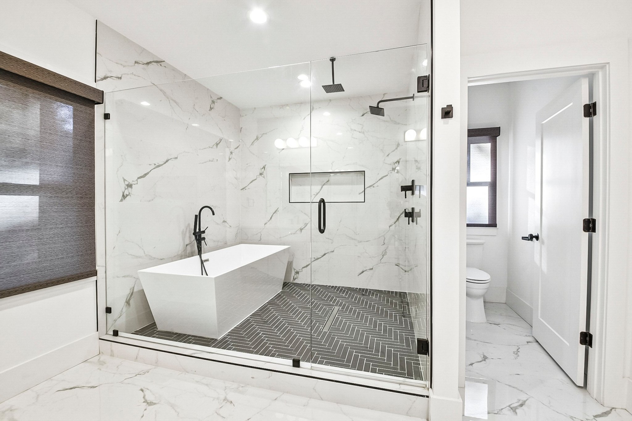 Photo 14 of 30 of 2073 Candler Road SE, Atlanta, GA