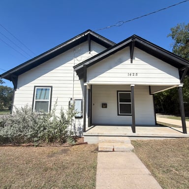 Property photo 1 of 1425 E Cherry St