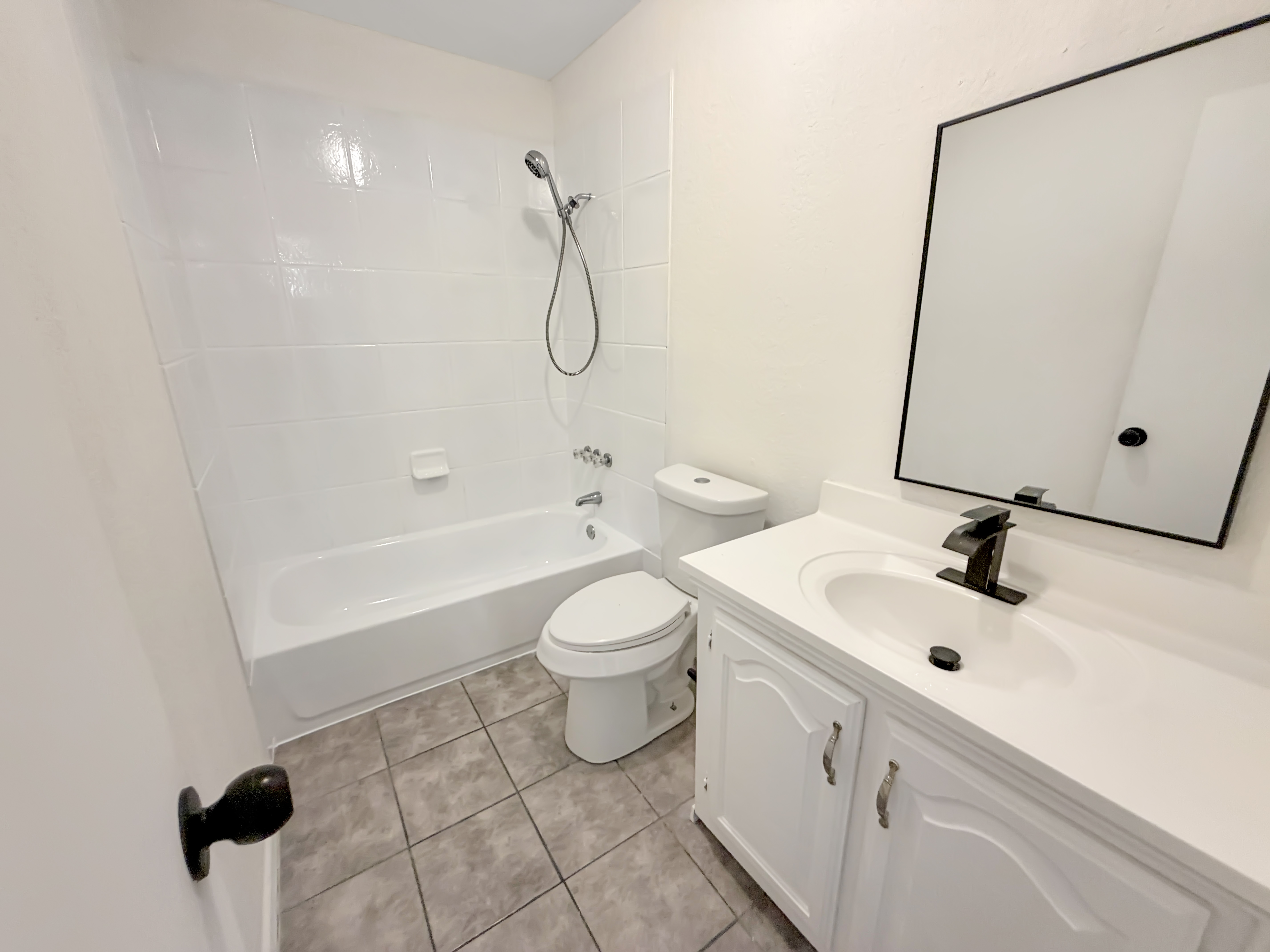 Photo 10 of 24 of 1106 N Atkins Dr, Celeste, TX