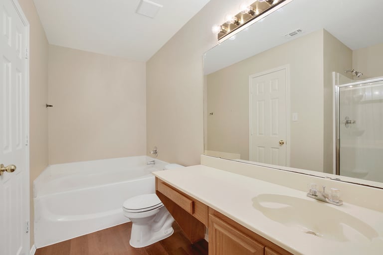 Photo 24 of 28 - 709 Stone Mesa Ct, Arlington, TX 76001