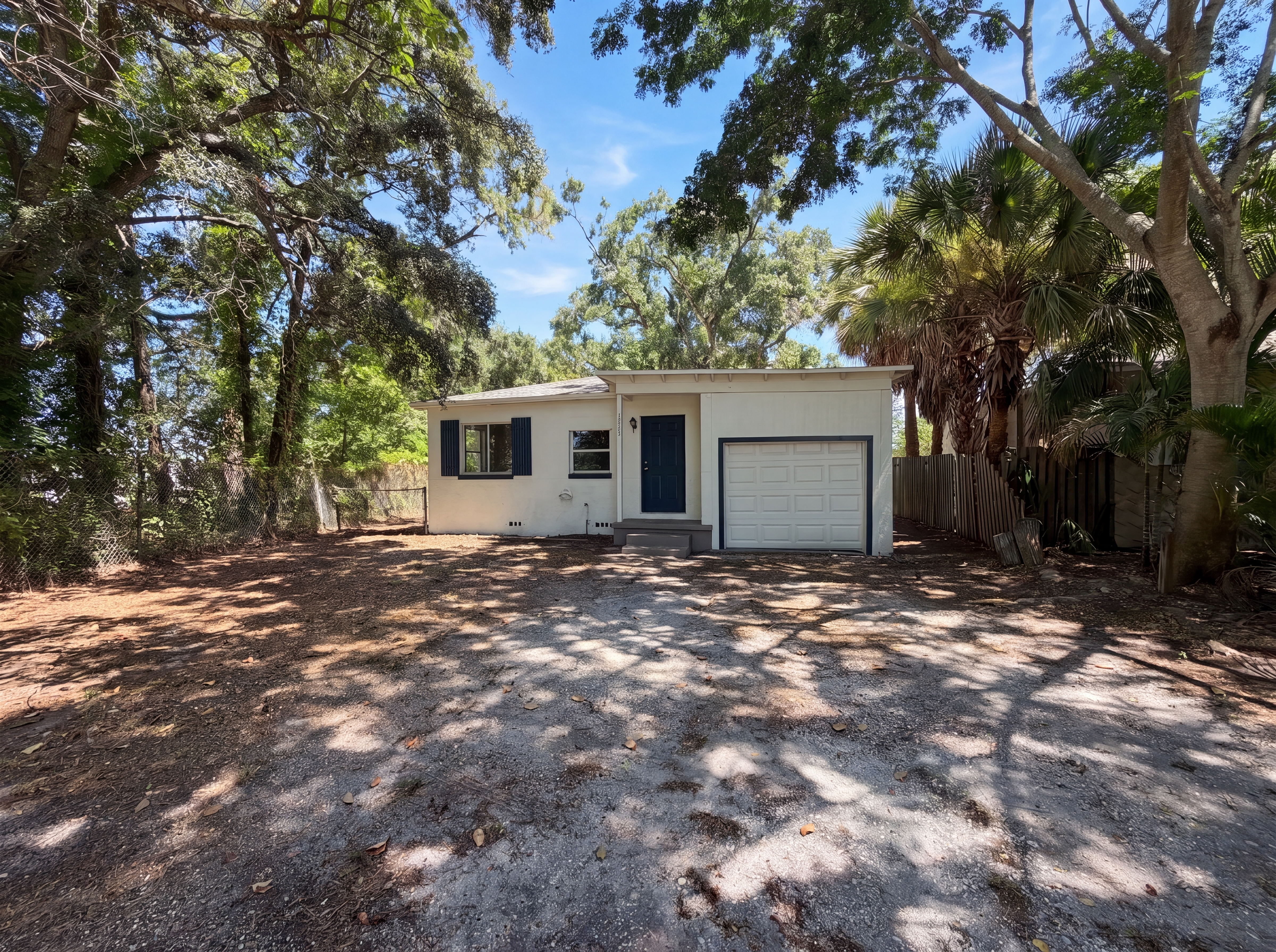 Photo 15 of 18 of 2235 45th Ave N, Saint Petersburg, FL