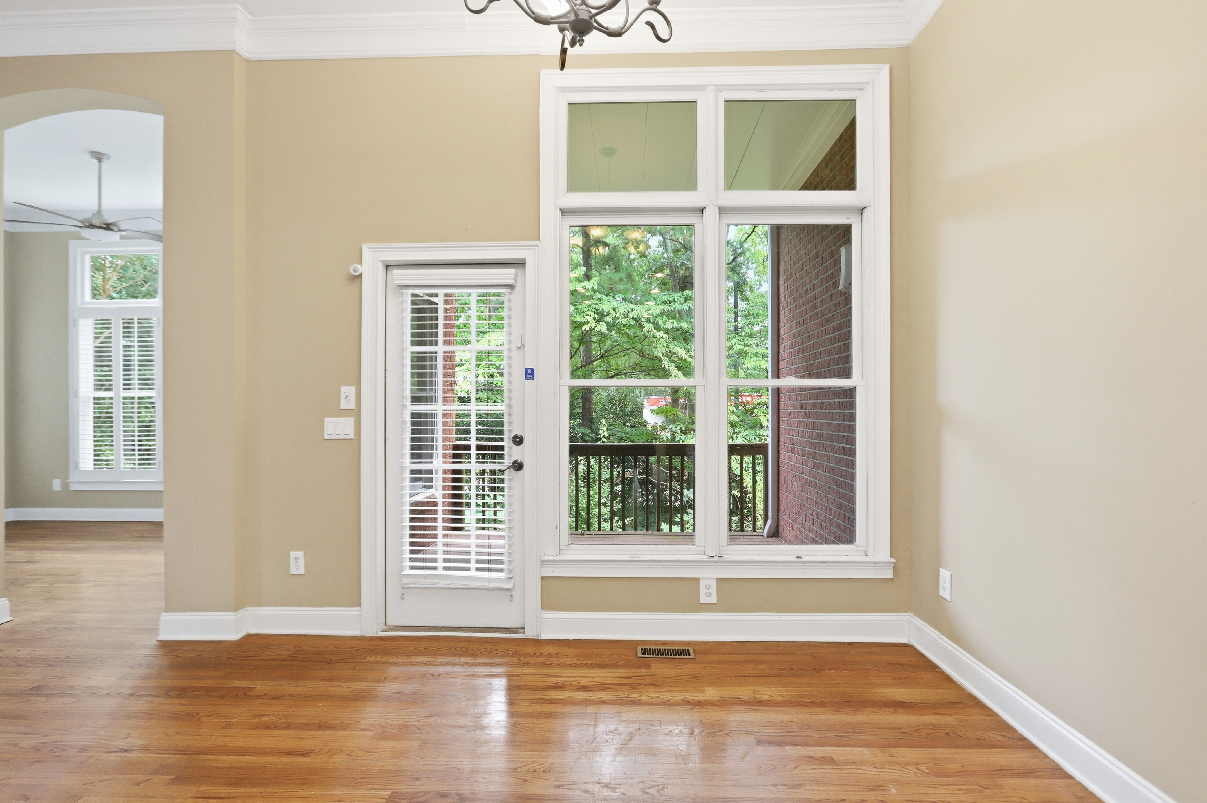 Photo 10 of 46 of 3011 Riverstone Trl, Atlanta, GA