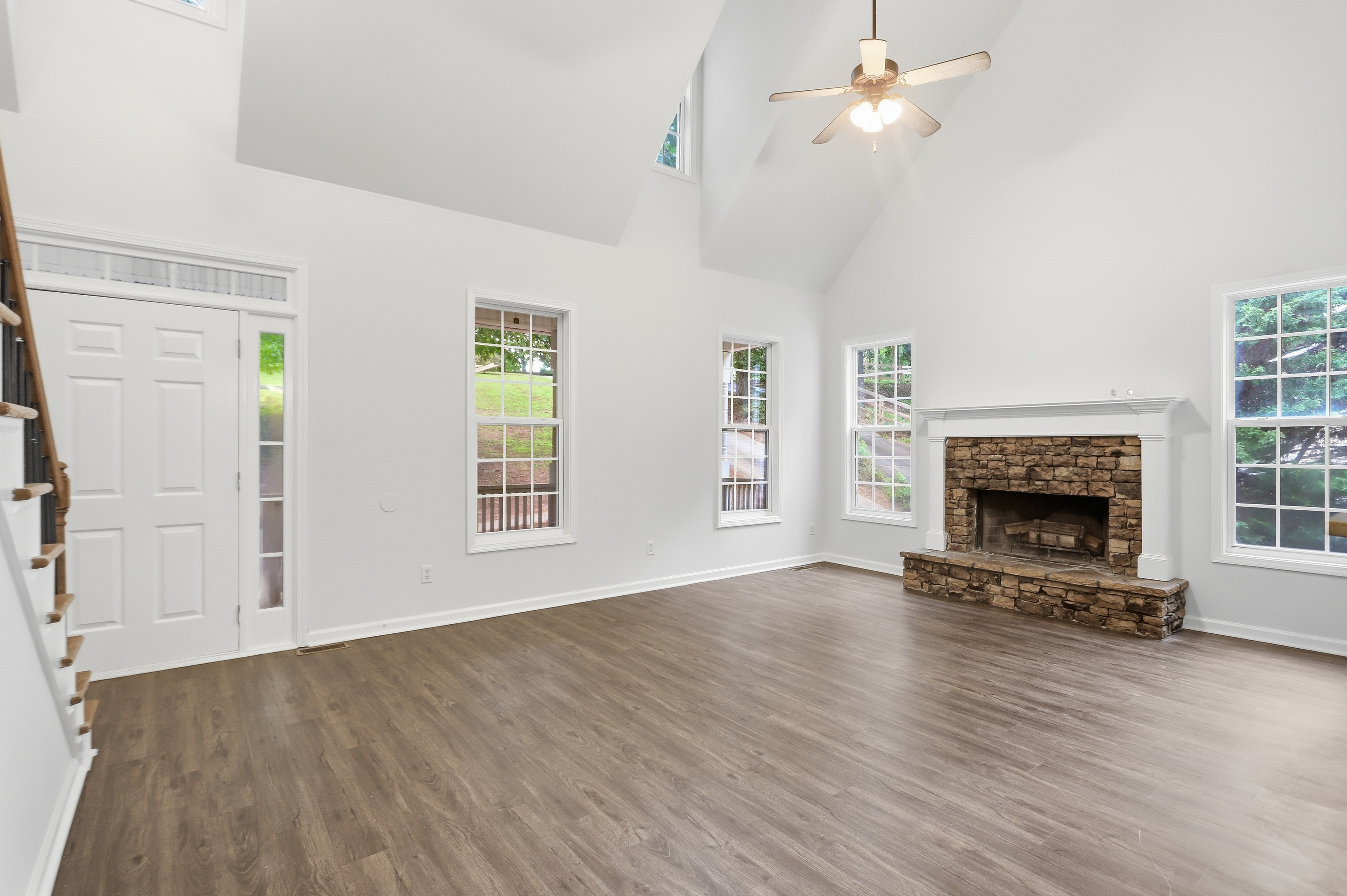 Photo 7 of 35 of 10283 Freehome Hwy, Canton, GA