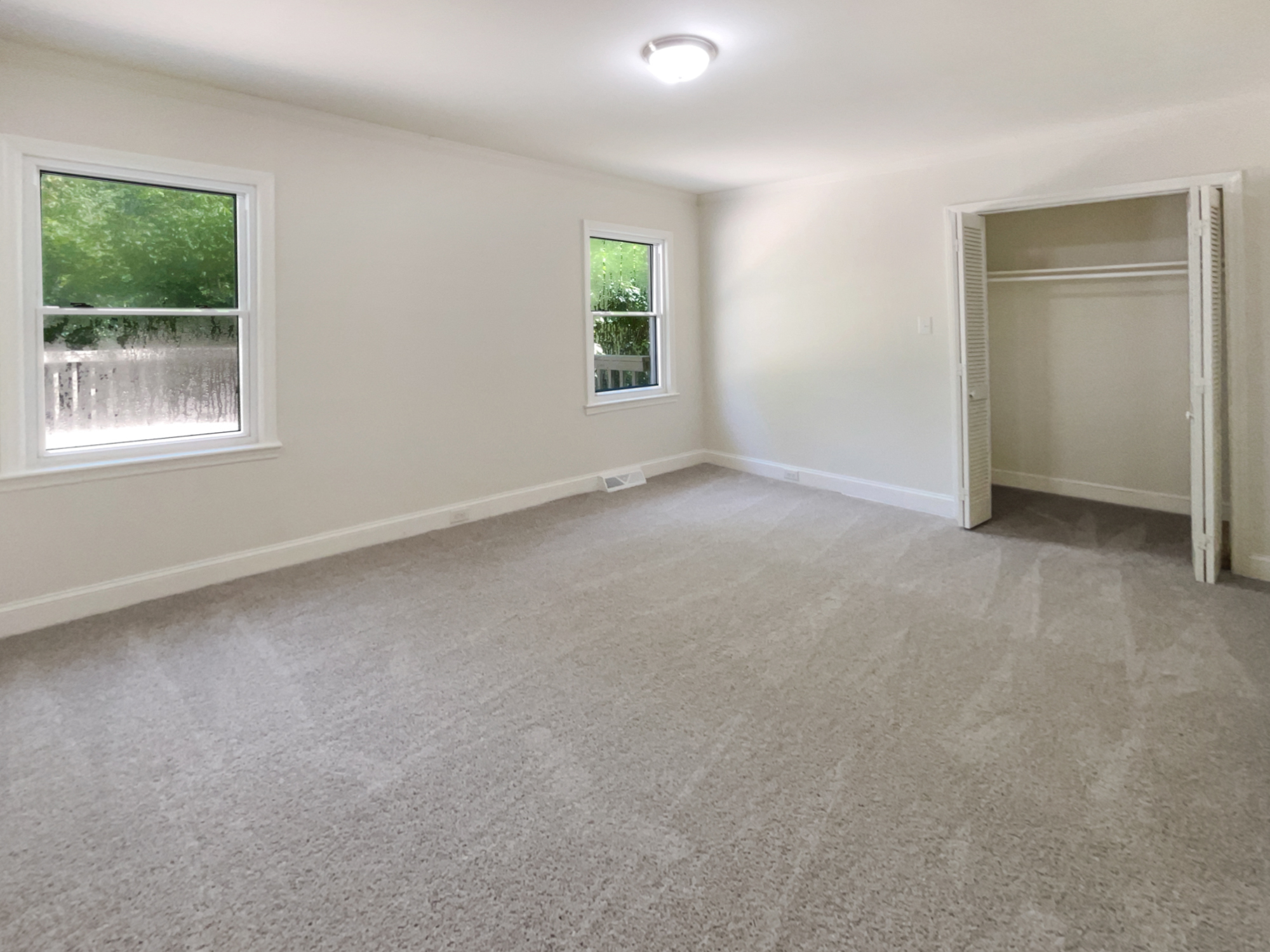 Photo 13 of 17 of 711 Forest Rd, Rock Hill, SC