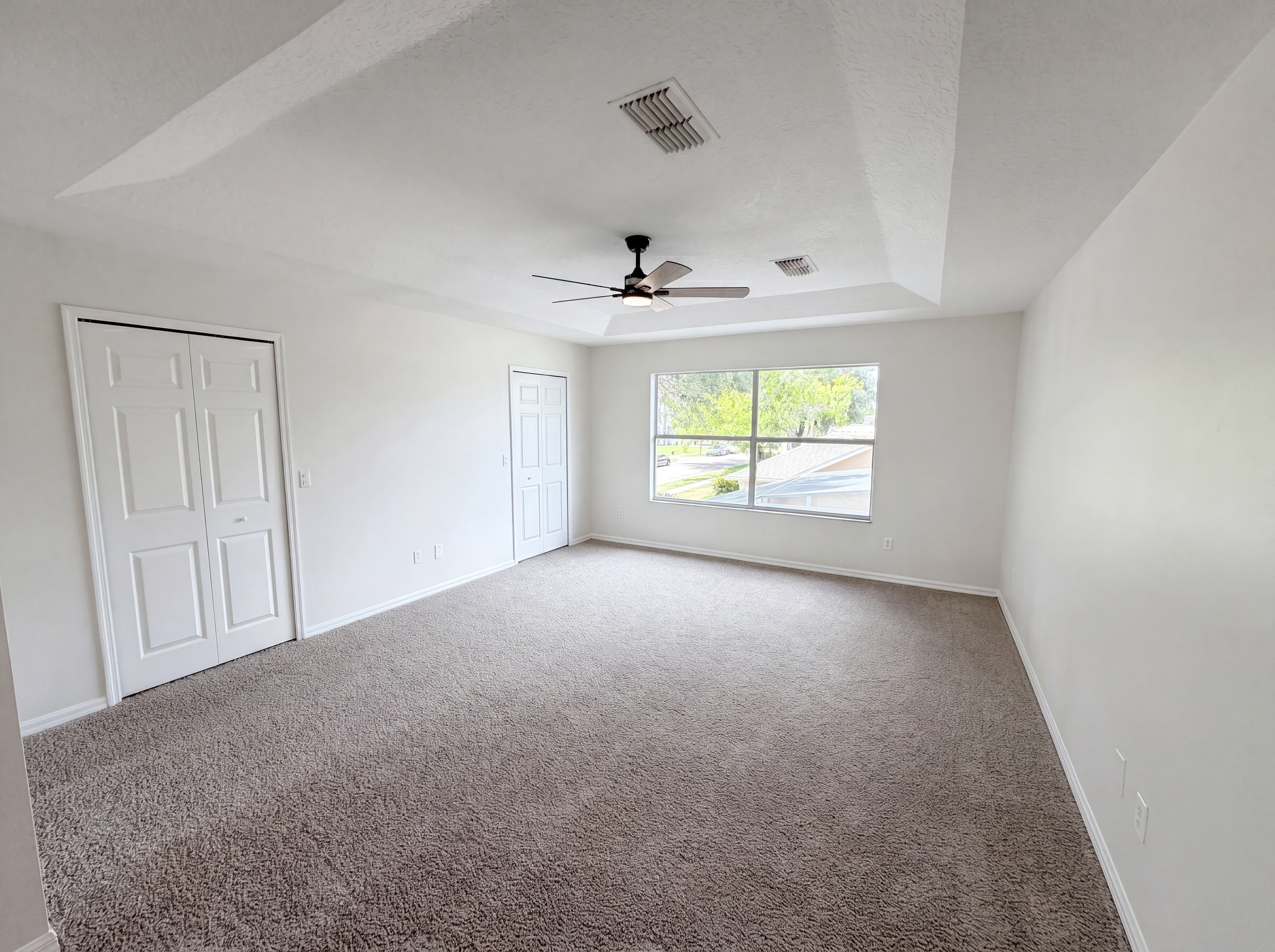 Photo 6 of 43 of 2270 Blossomwood Dr, Oviedo, FL