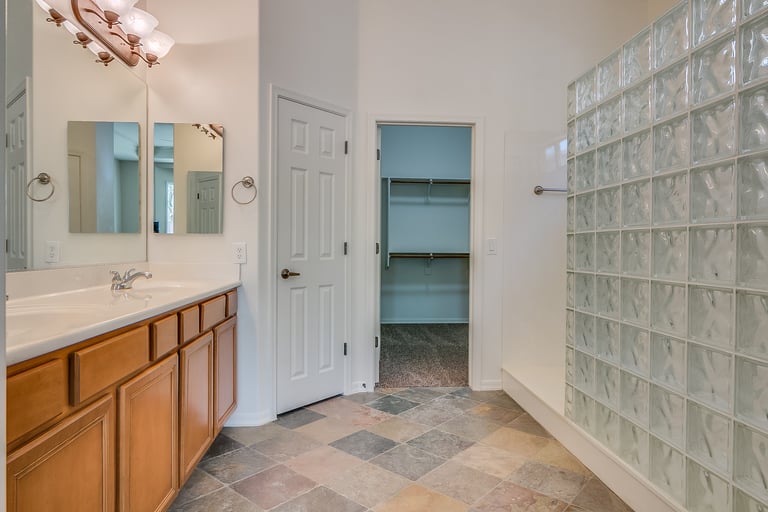 Photo 11 of 20 - 35611 N 34th Ave, Phoenix, AZ 85086