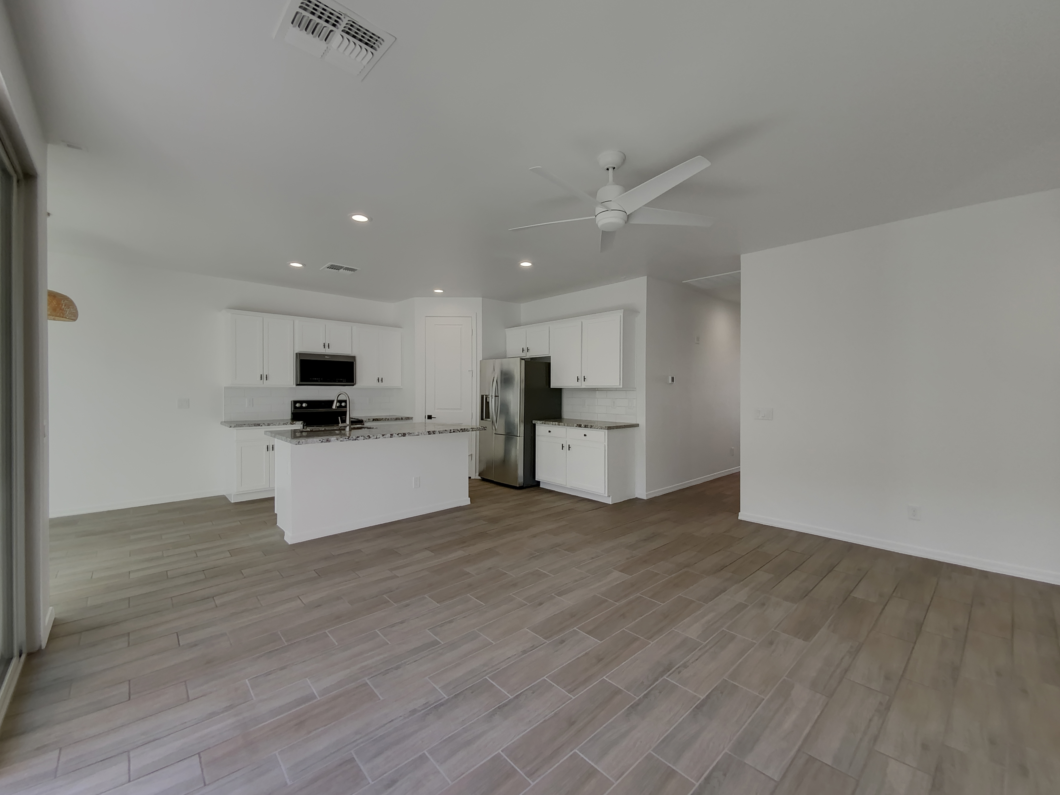 Photo 3 of 18 of 9327 E Static Ave, Mesa, AZ