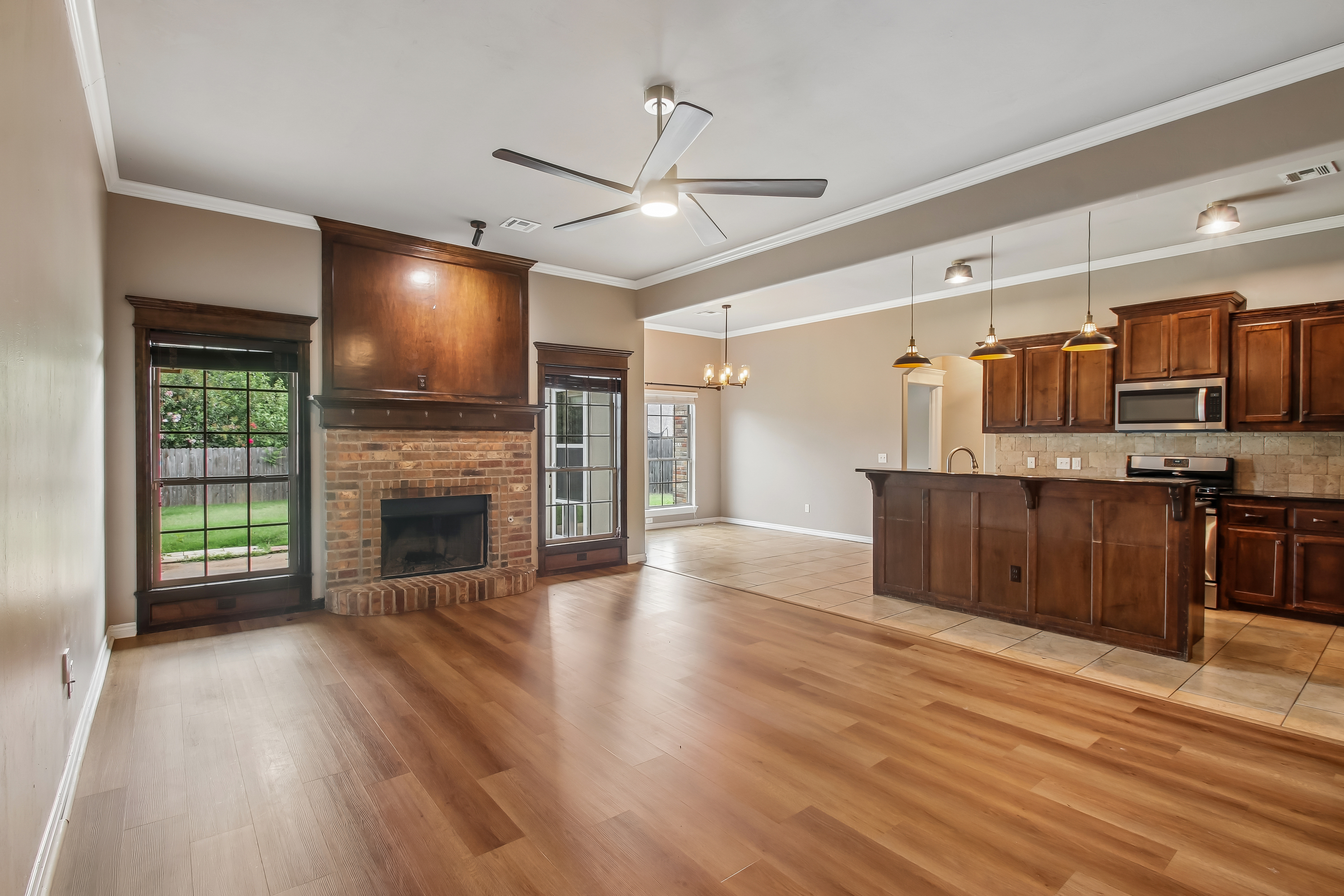 Photo 3 of 35 of 1405 Luke Ln, Norman, OK