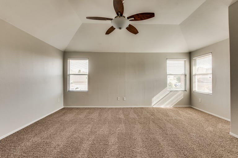 Photo 23 of 38 - 3625 Camino Real Trl, Denton, TX 76208