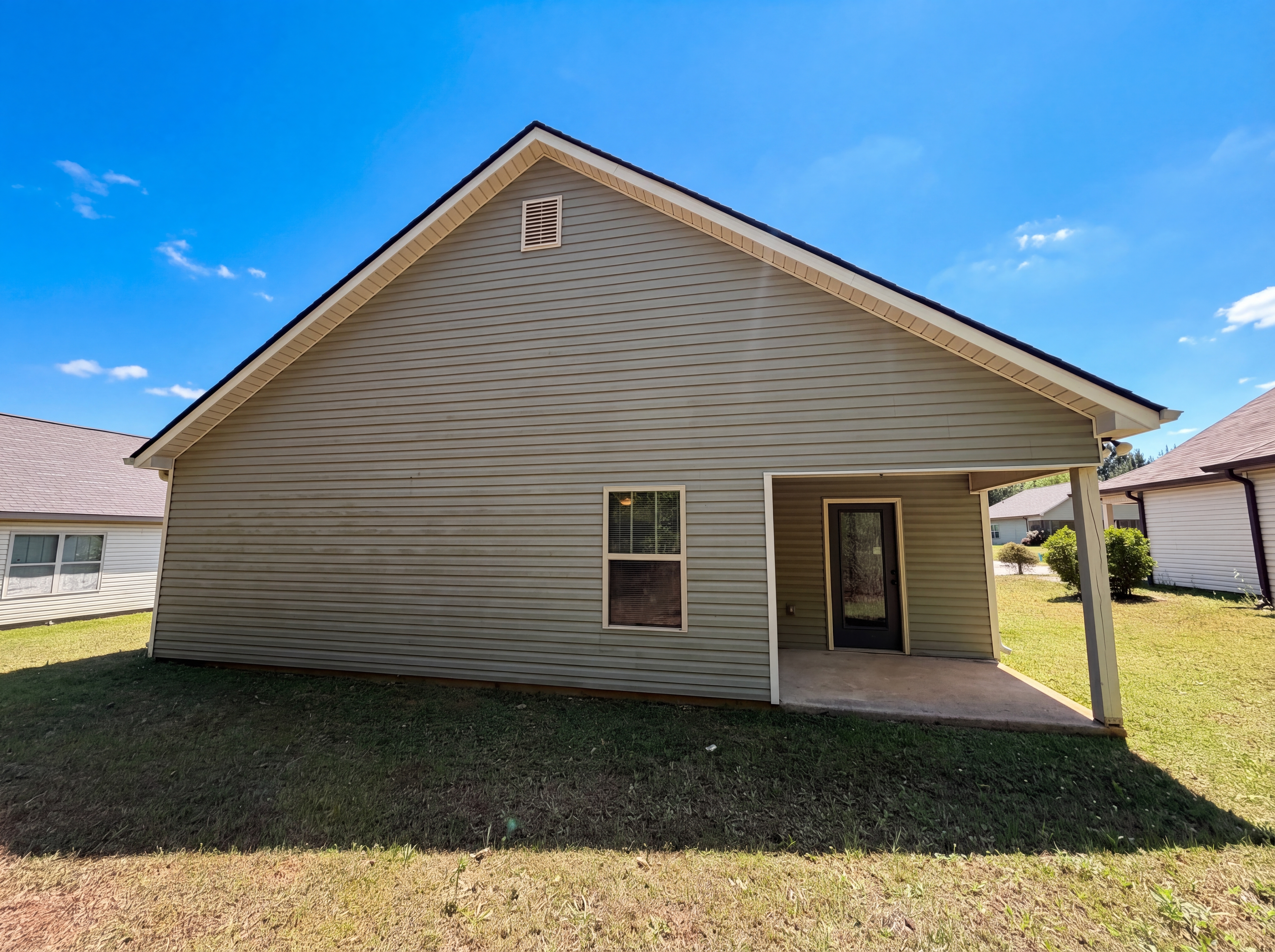 Photo 5 of 17 of 4468 Winchester Hills Way, Birmingham, AL