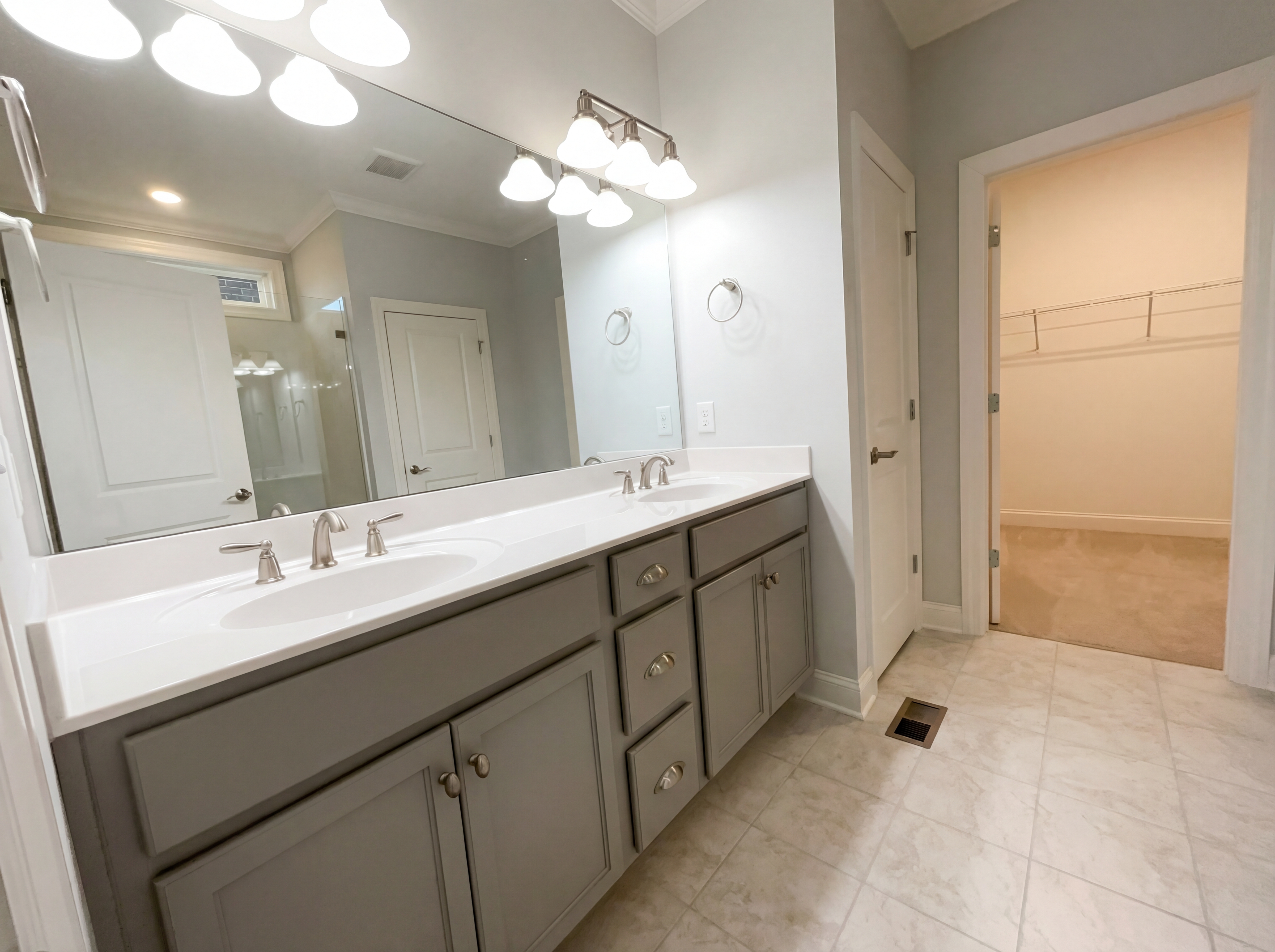 Photo 6 of 21 of 1621 Alayna Dr, Nashville, TN