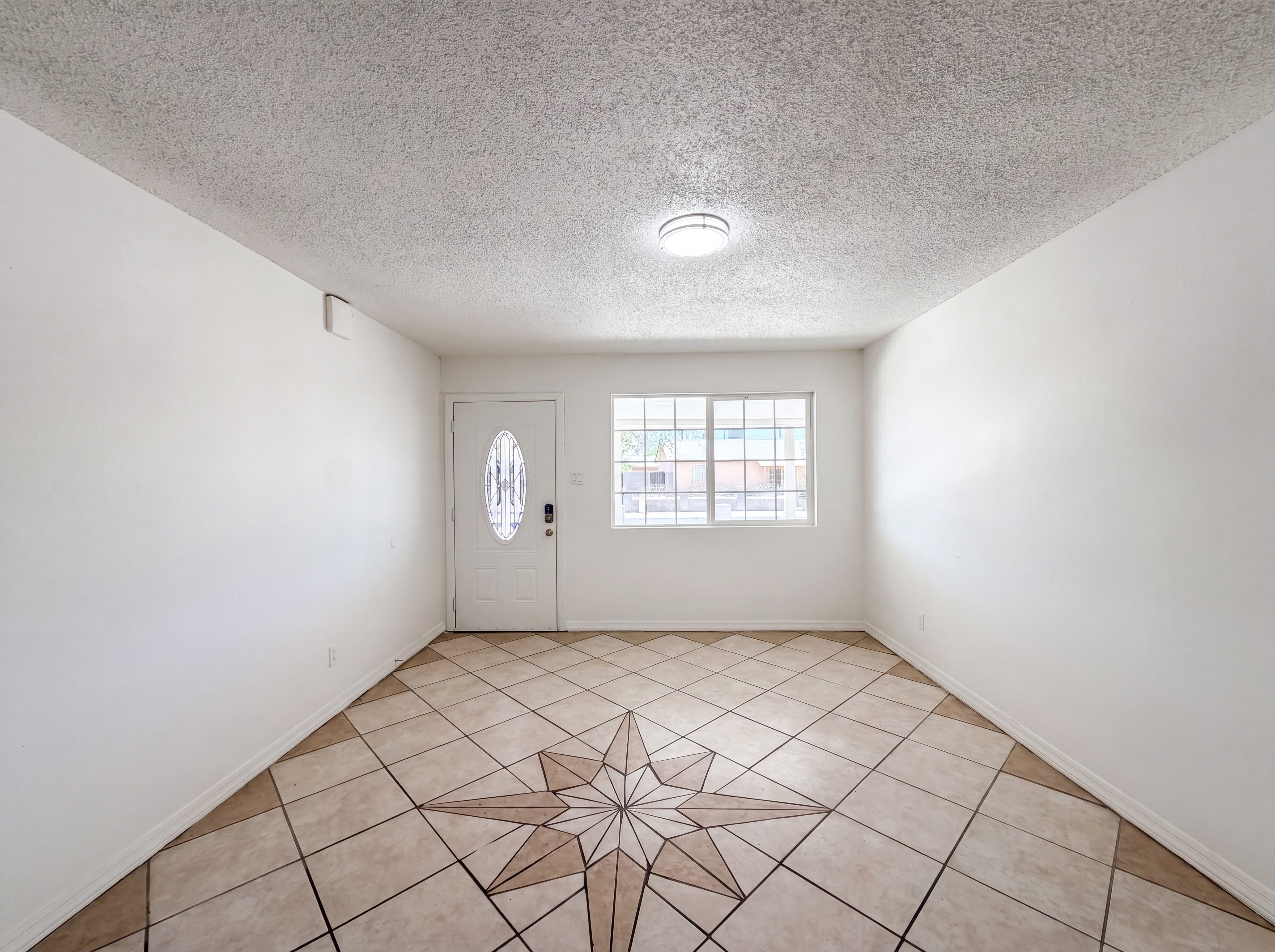Photo 3 of 22 of 6060 W Hollyhock Dr, Phoenix, AZ