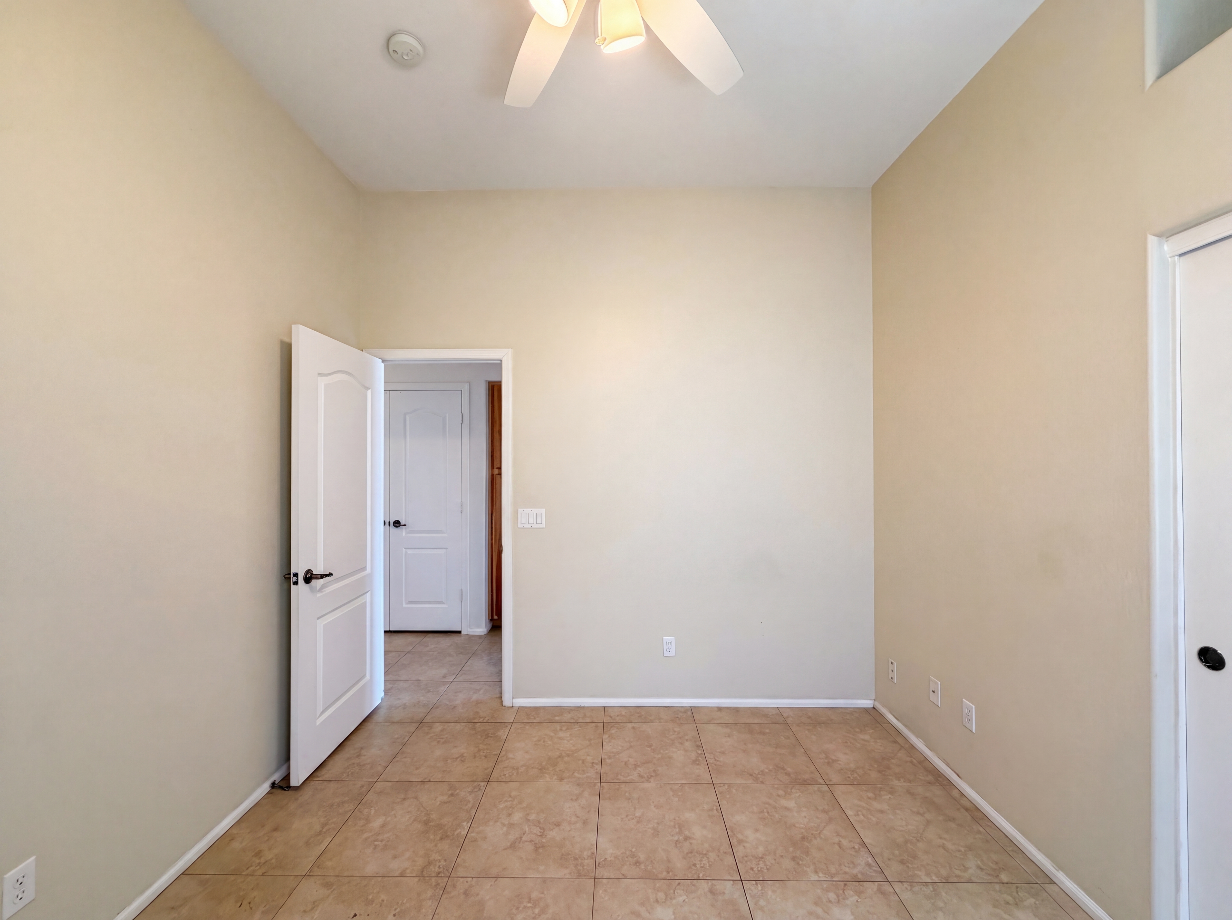 Photo 11 of 20 of 6223 S Cottonfields Ln, Laveen, AZ