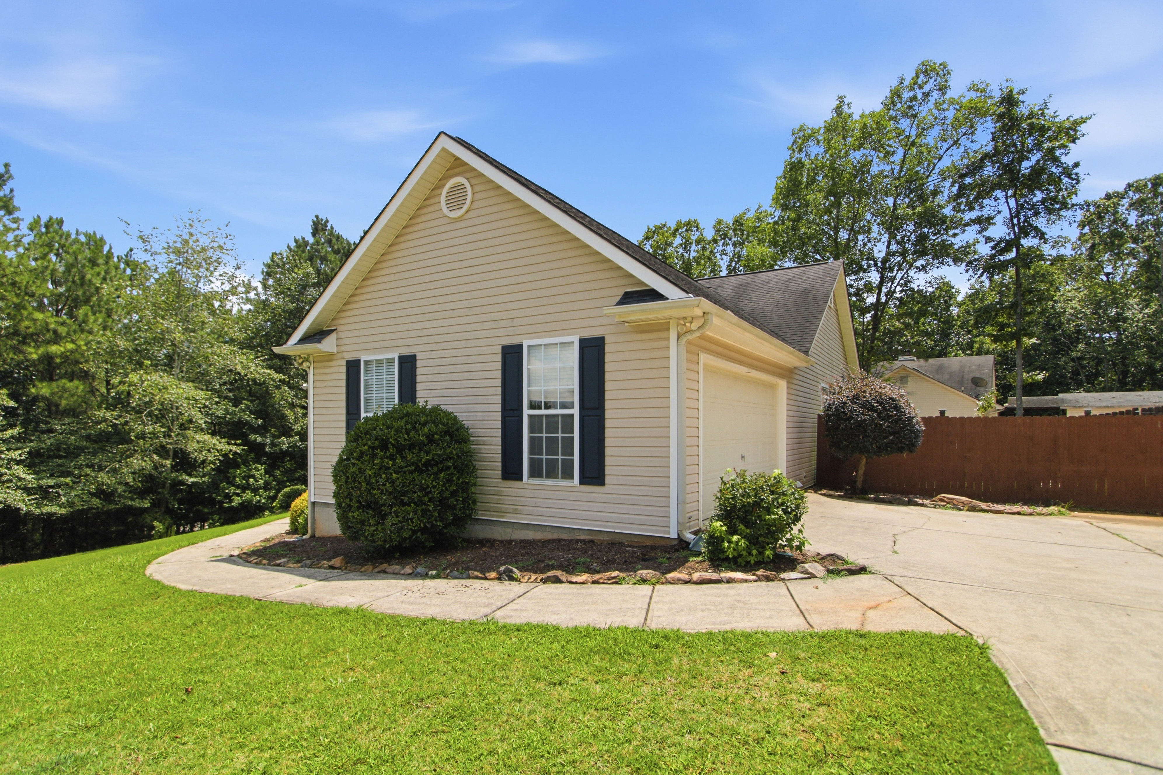 Photo 27 of 28 of 9458 Creekstone Ct, Villa Rica, GA