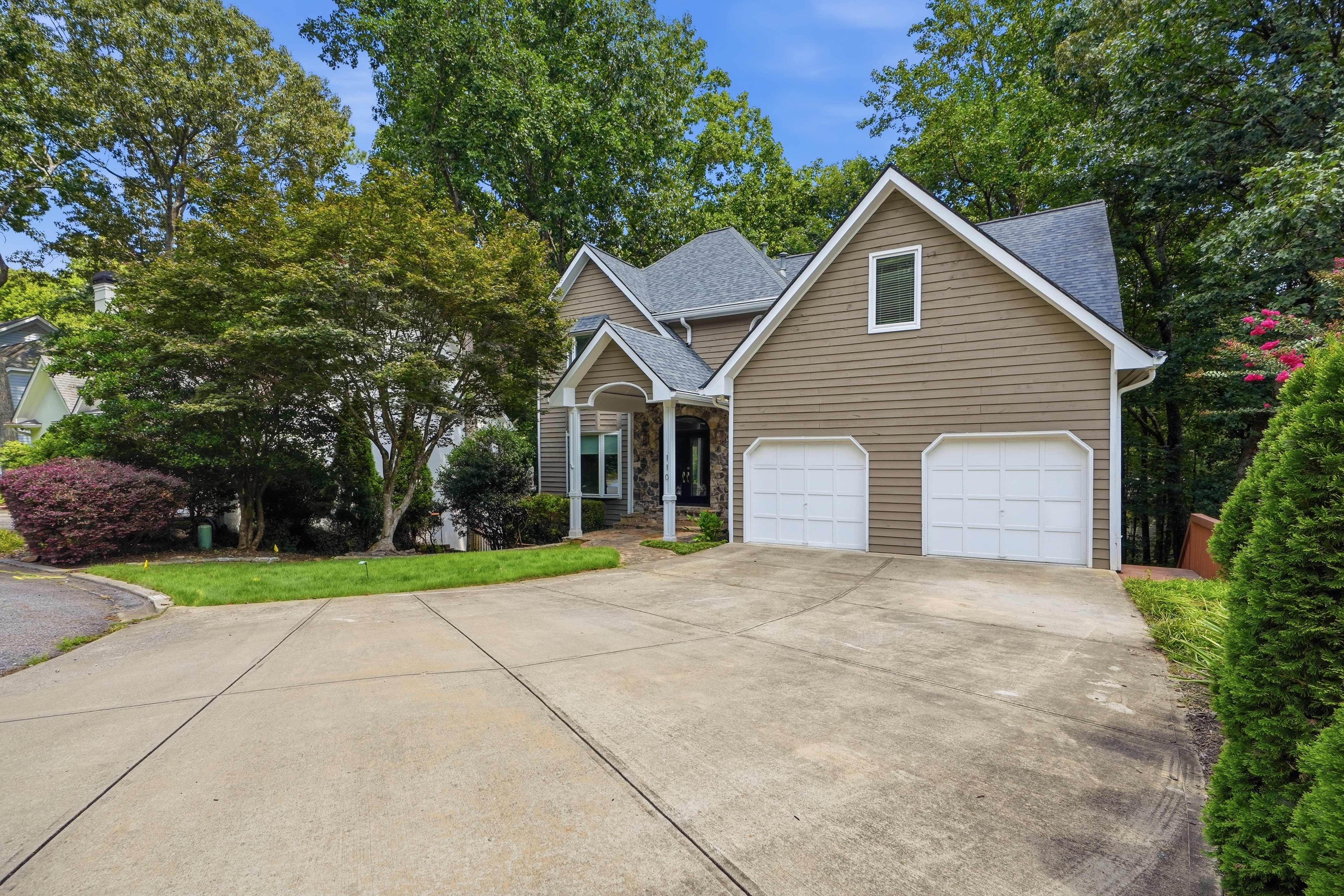 Photo 51 of 56 of 110 Bitternut Cir, Roswell, GA