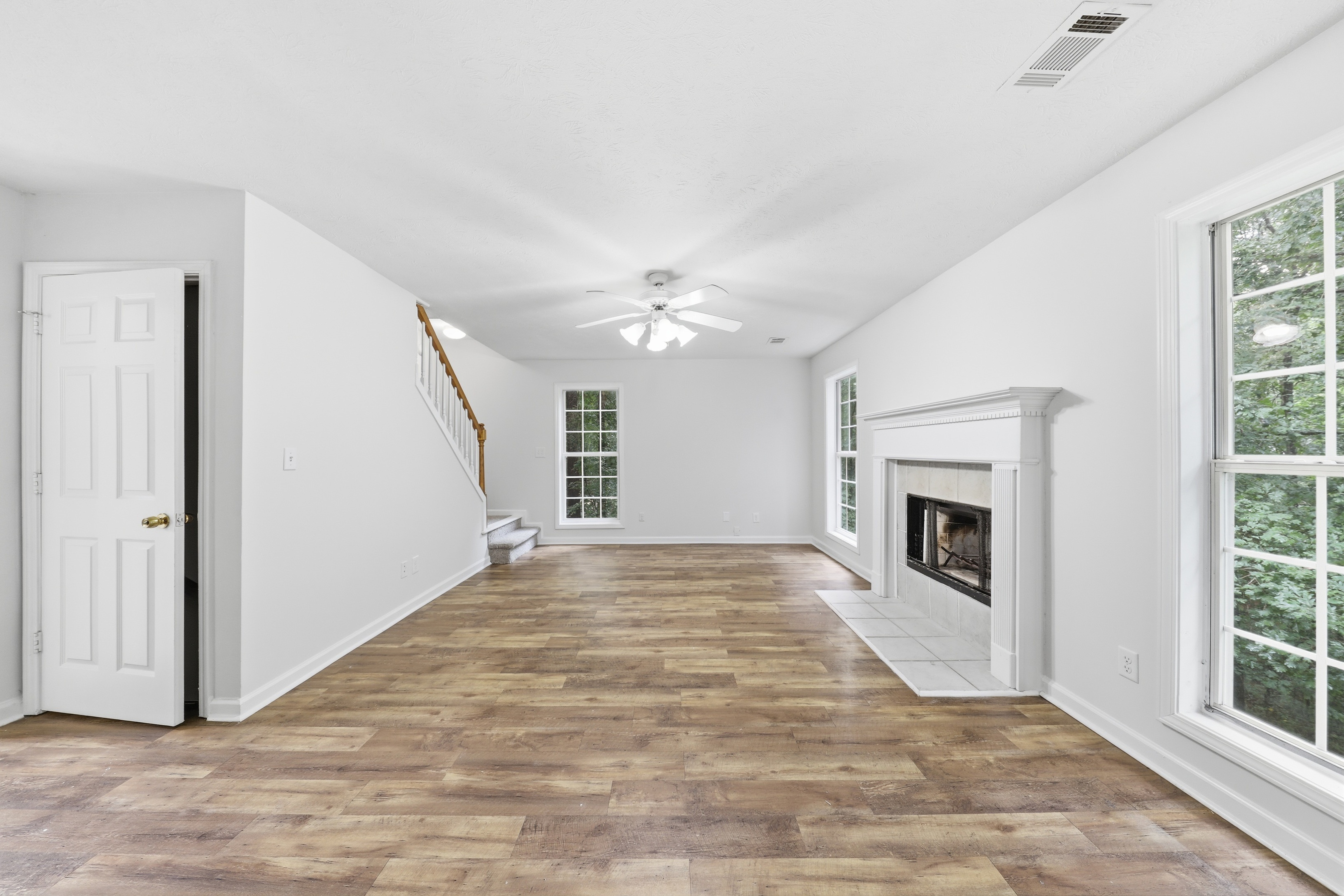 Photo 3 of 39 of 208 Foxdale Ct, Lagrange, GA
