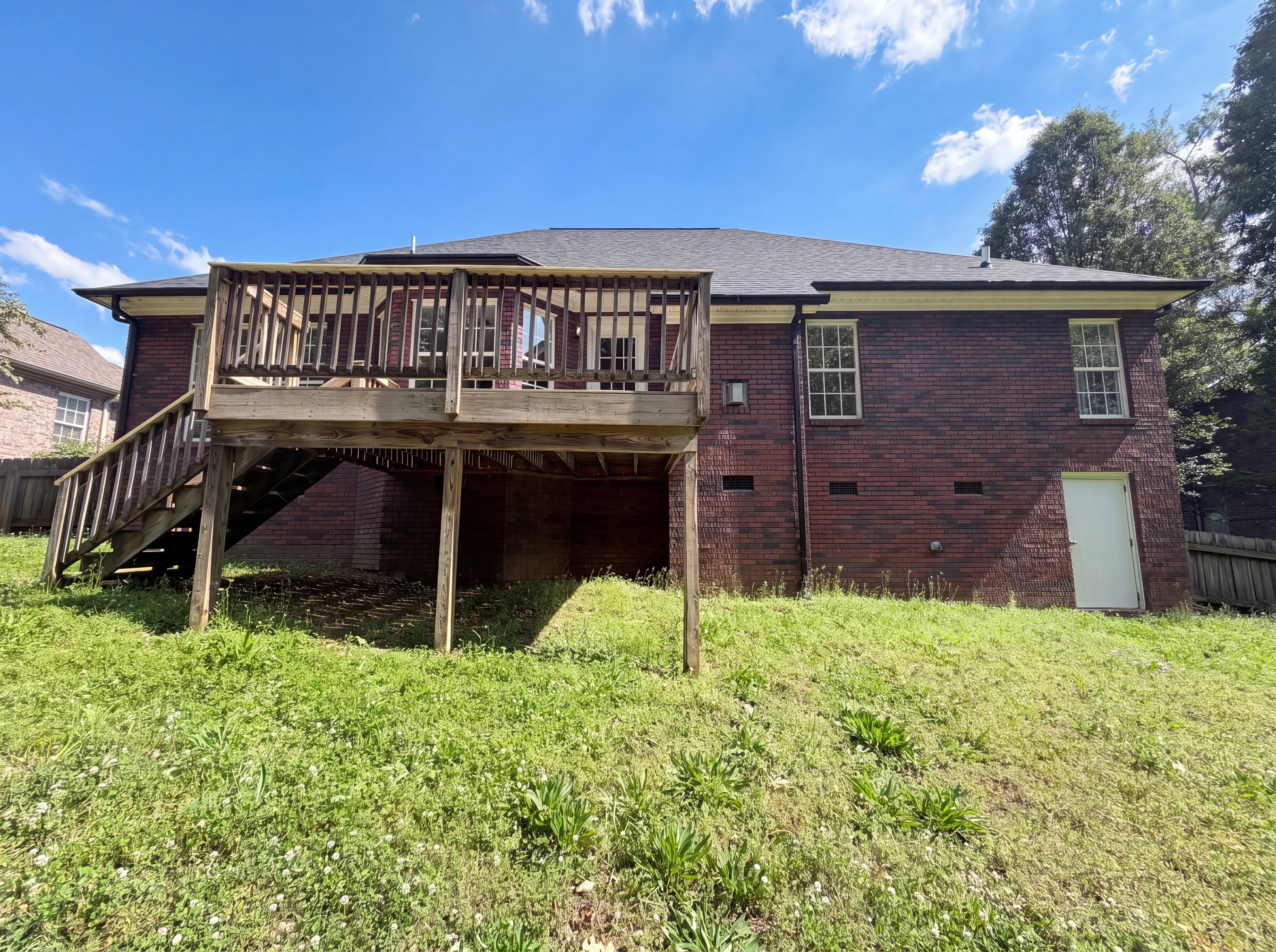 Photo 5 of 16 of 301 River Birch Cir, Mooresville, NC