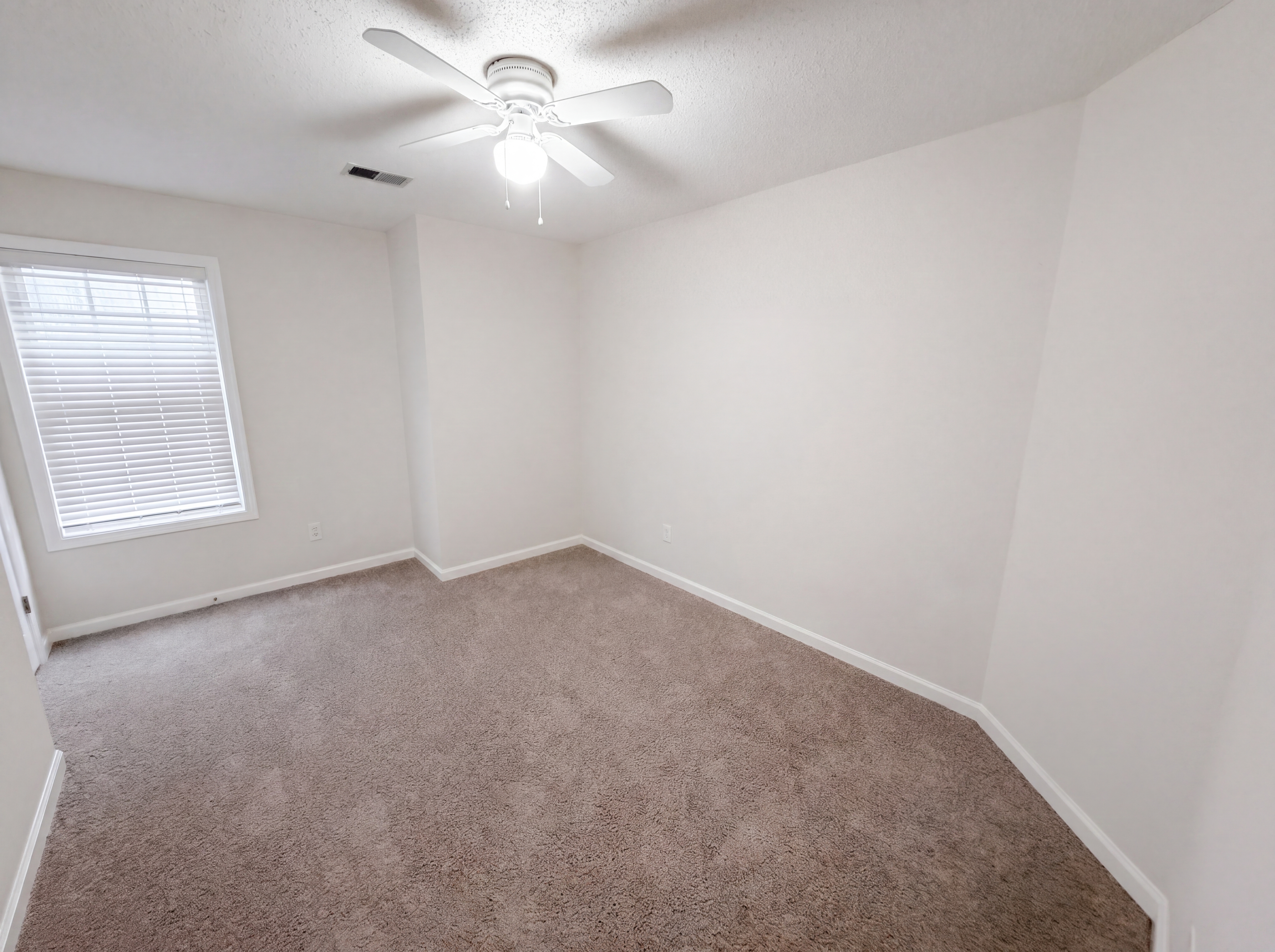 Photo 15 of 34 of 215 Twin Brook Way, Lawrenceville, GA