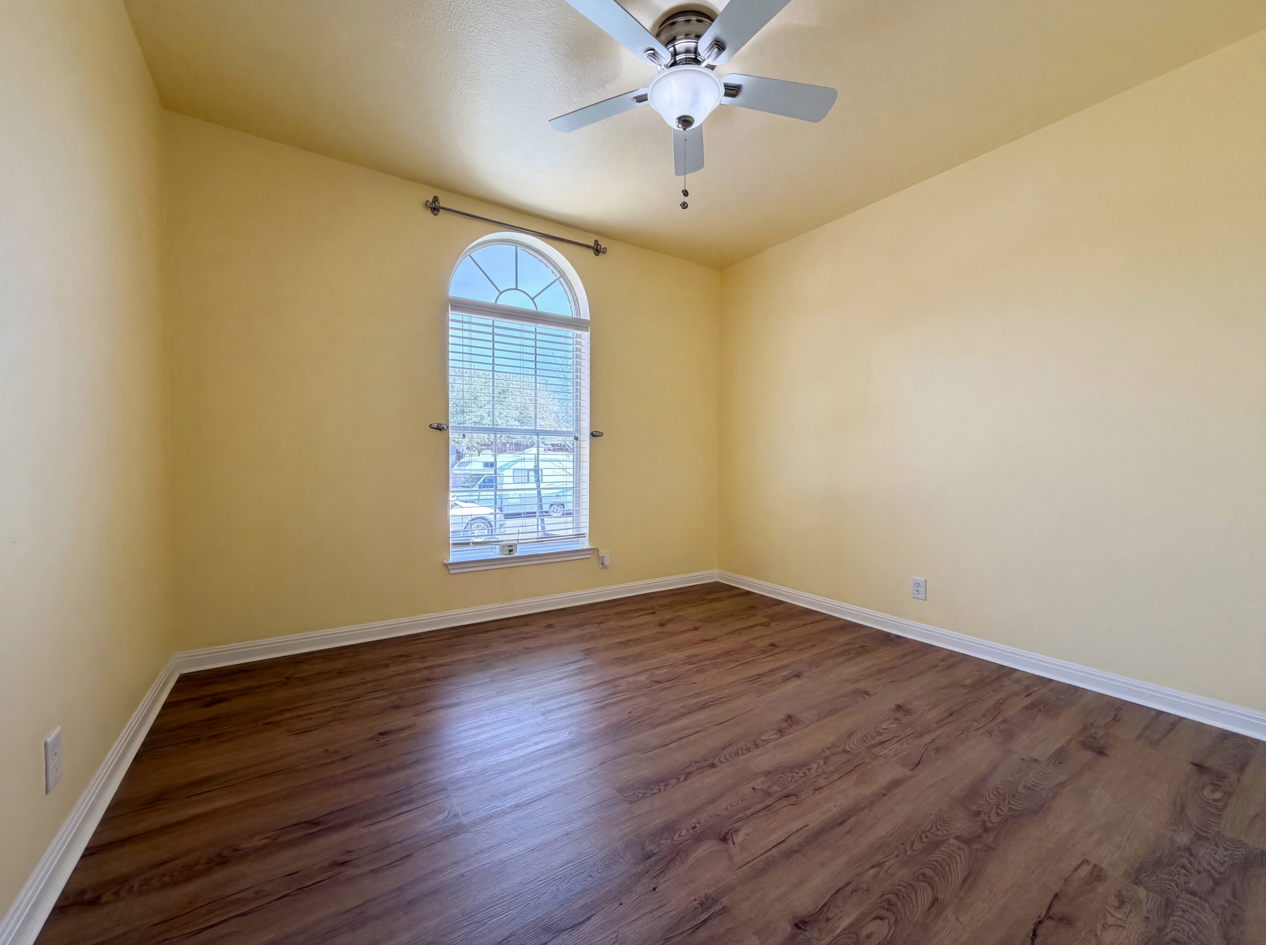 Photo 11 of 17 of 3945 Whisper Fld, Schertz, TX
