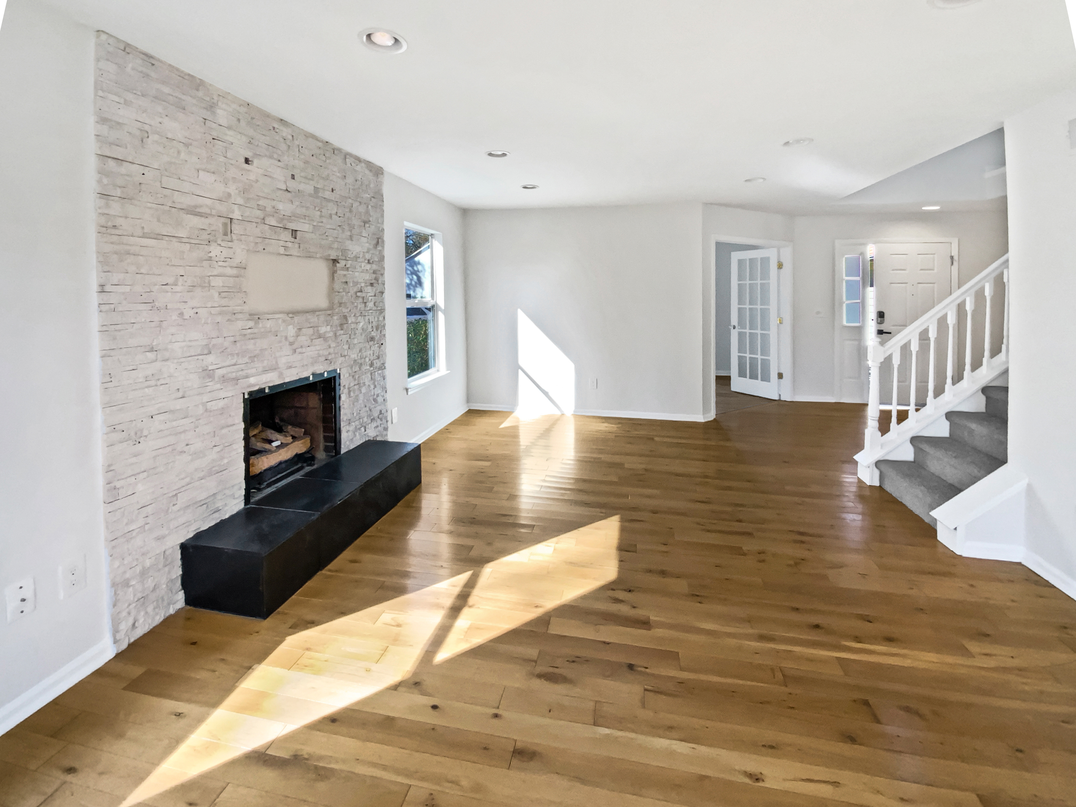 Photo 3 of 19 of 12732 Sulgrave Dr, Huntersville, NC