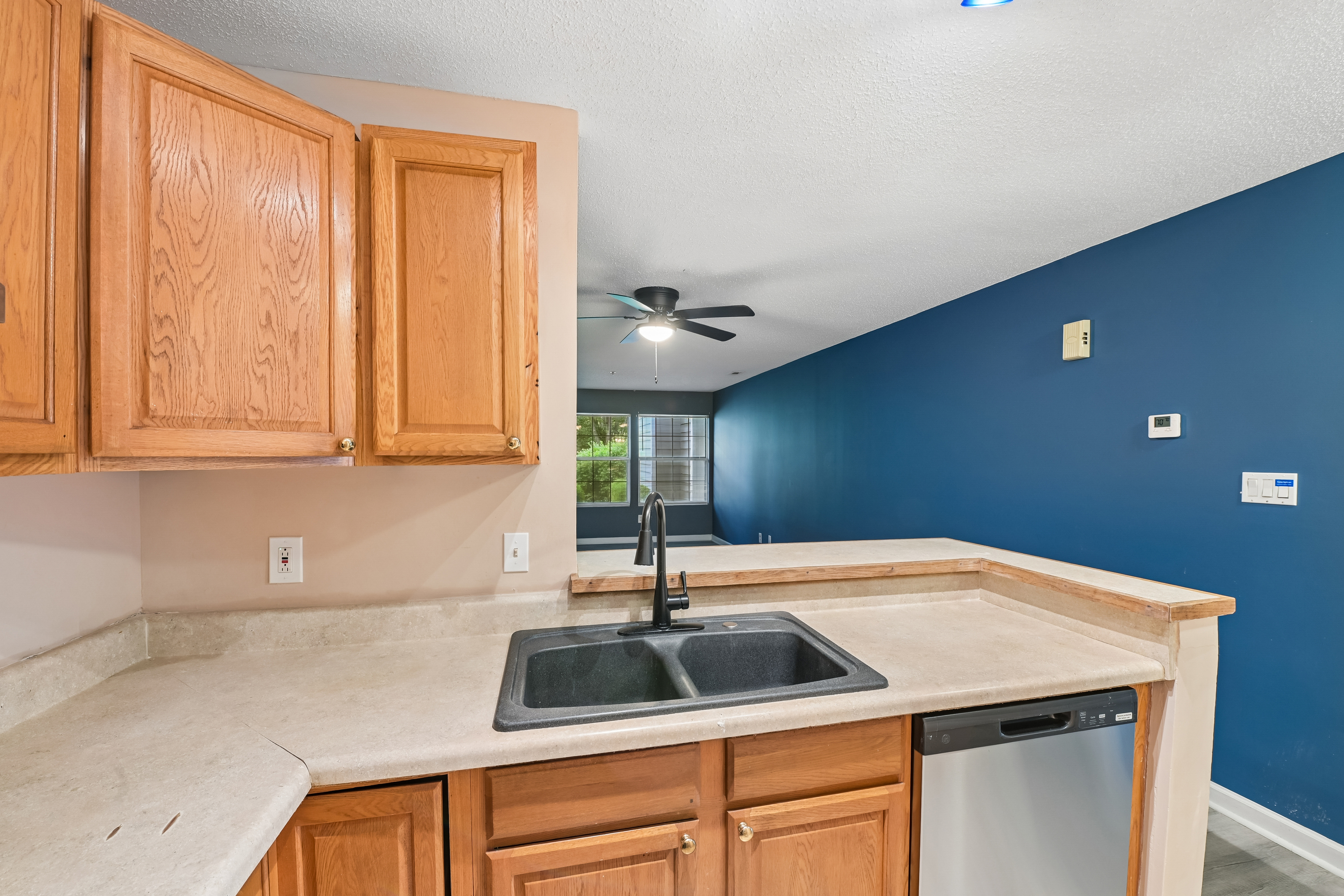 Photo 21 of 27 of 4900 Avenida Del Sol Dr, Raleigh, NC