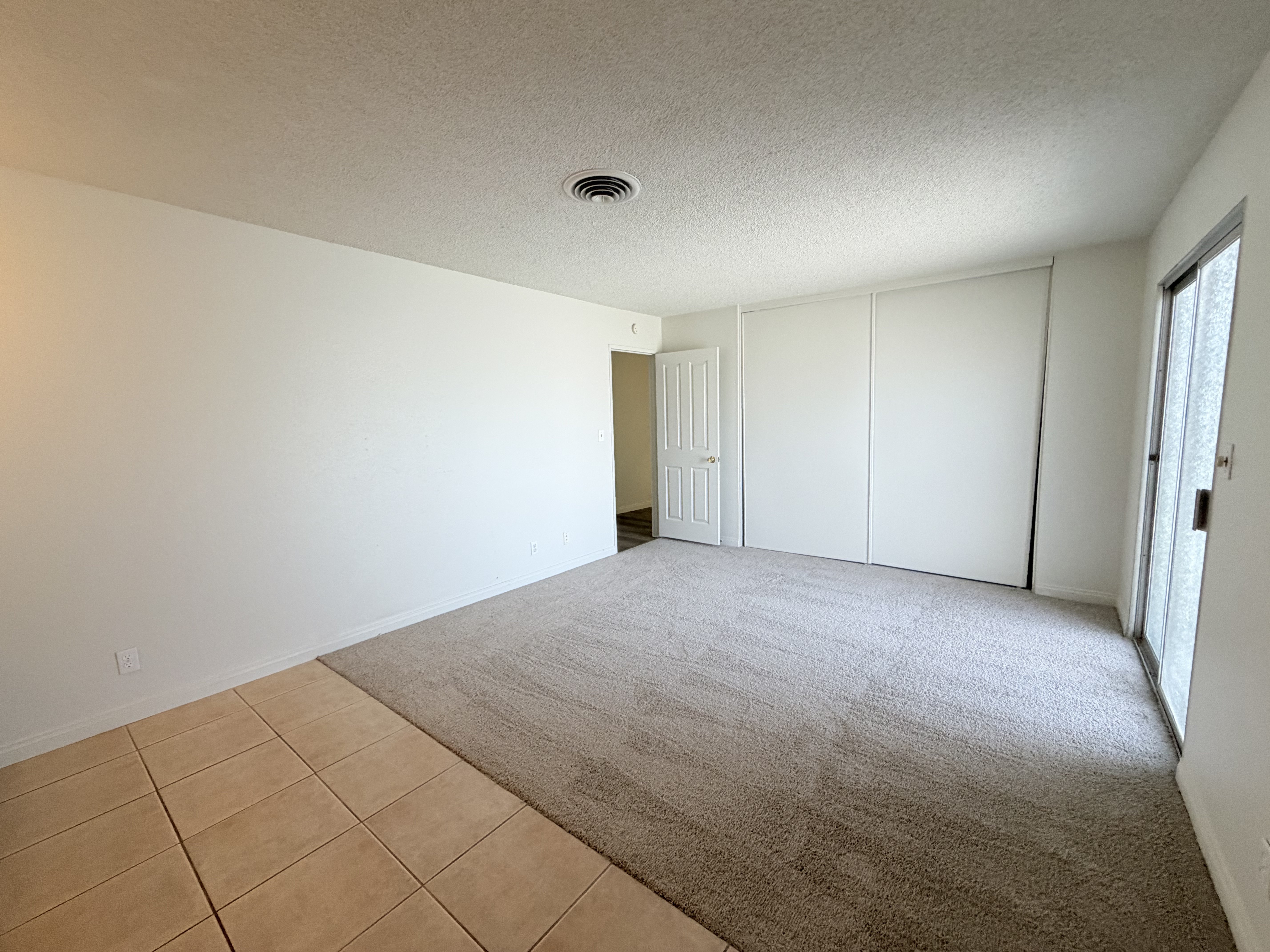 Photo 15 of 42 of 1483 Pawnee Dr, Las Vegas, NV