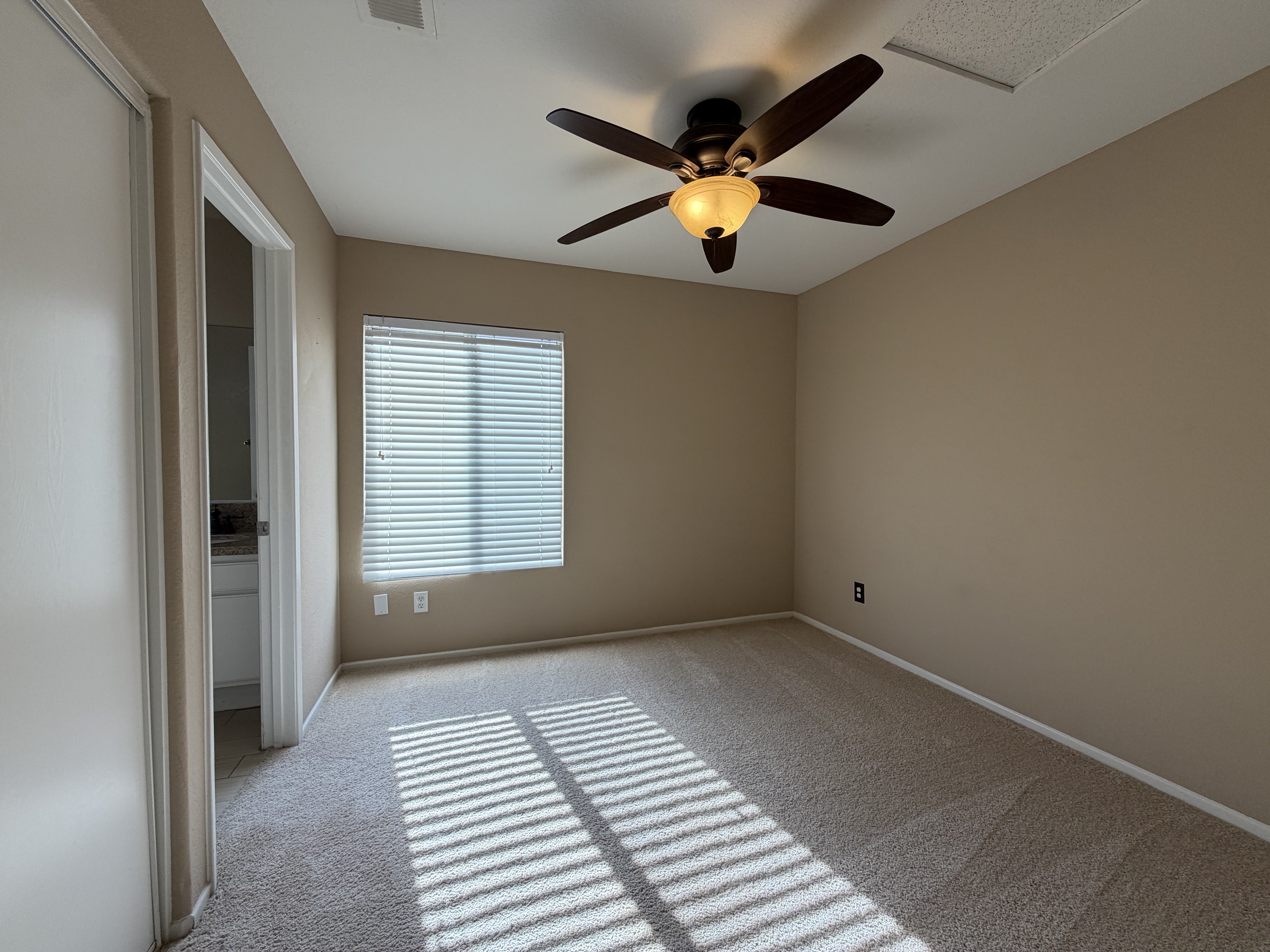 Photo 12 of 22 of 5539 W Avenue L6, Lancaster, CA