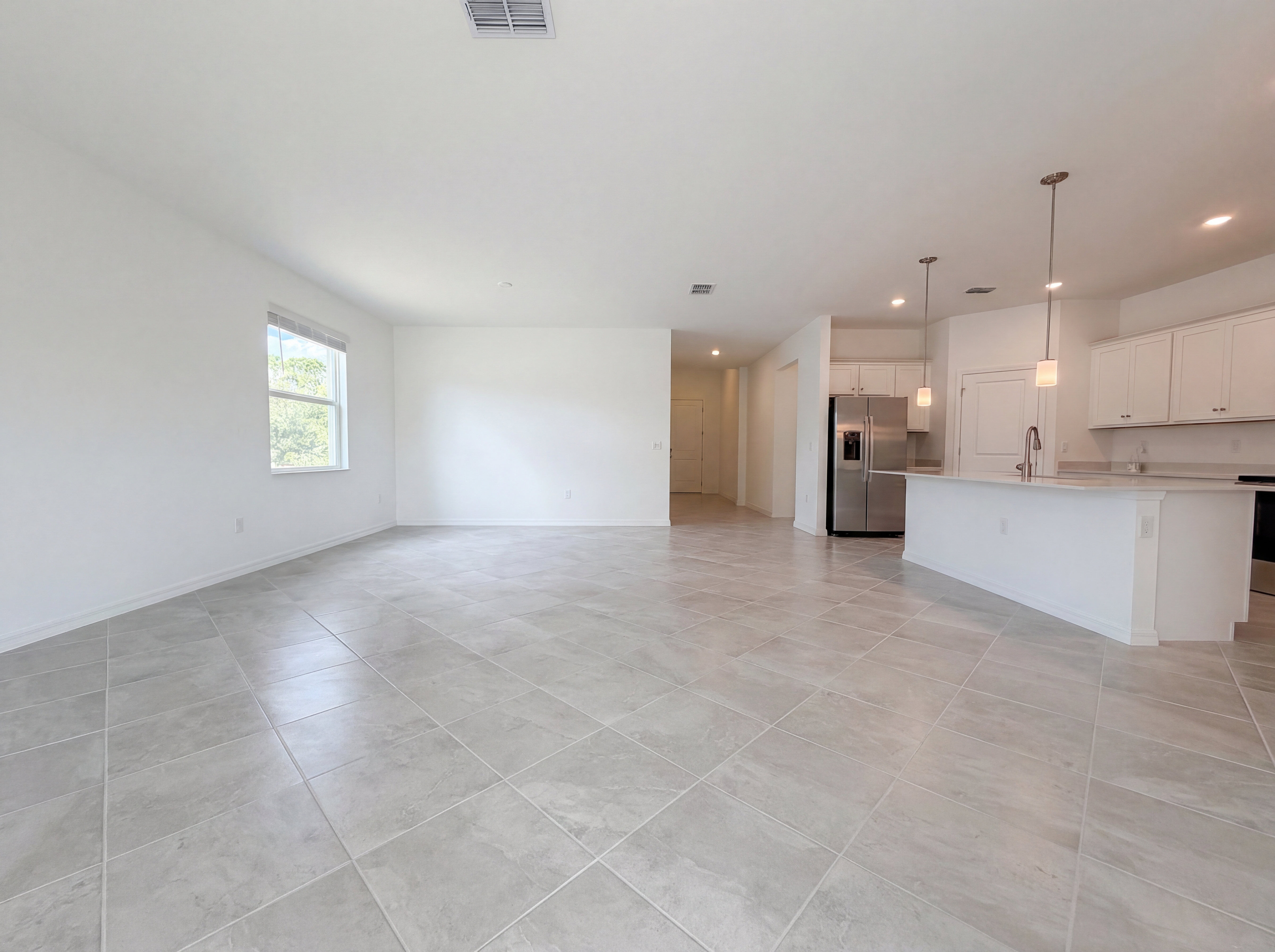 Photo 6 of 34 of 3818 NW 46th St, Cape Coral, FL