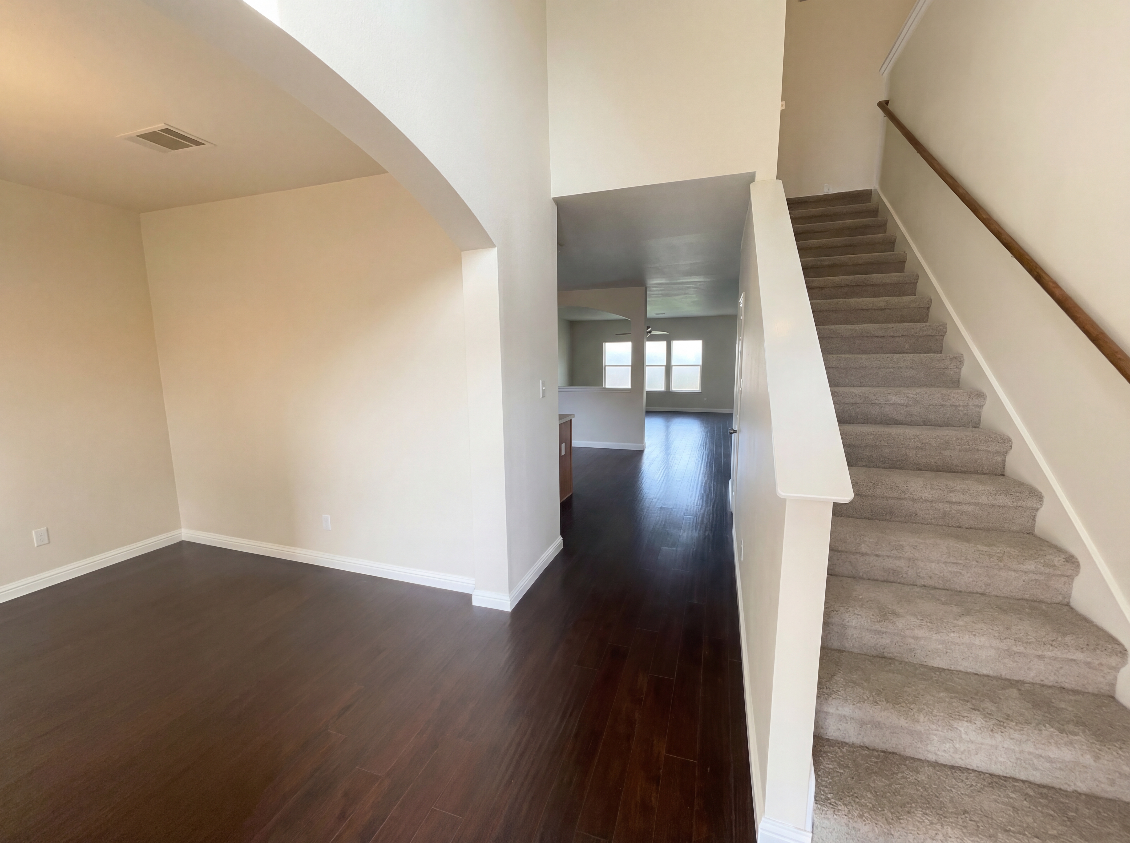 Photo 7 of 26 of 128 Inman Dr, Hutto, TX