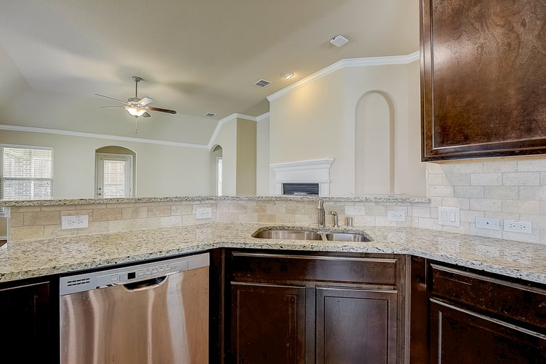 Photo 22 of 32 - 424 Attlee Dr, Fate, TX 75189