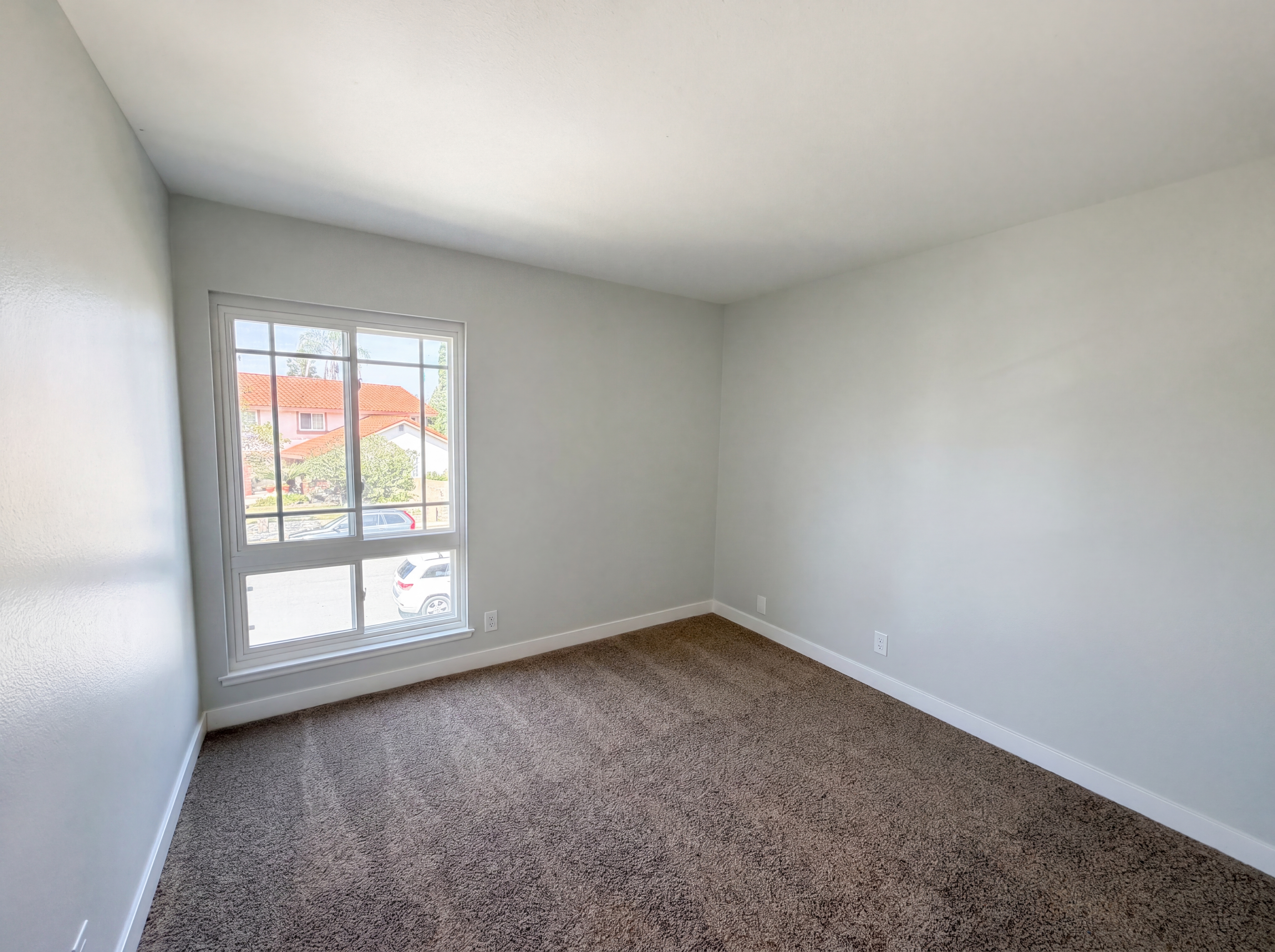 Photo 13 of 25 of 2334 W Chandler Ave, Santa Ana, CA