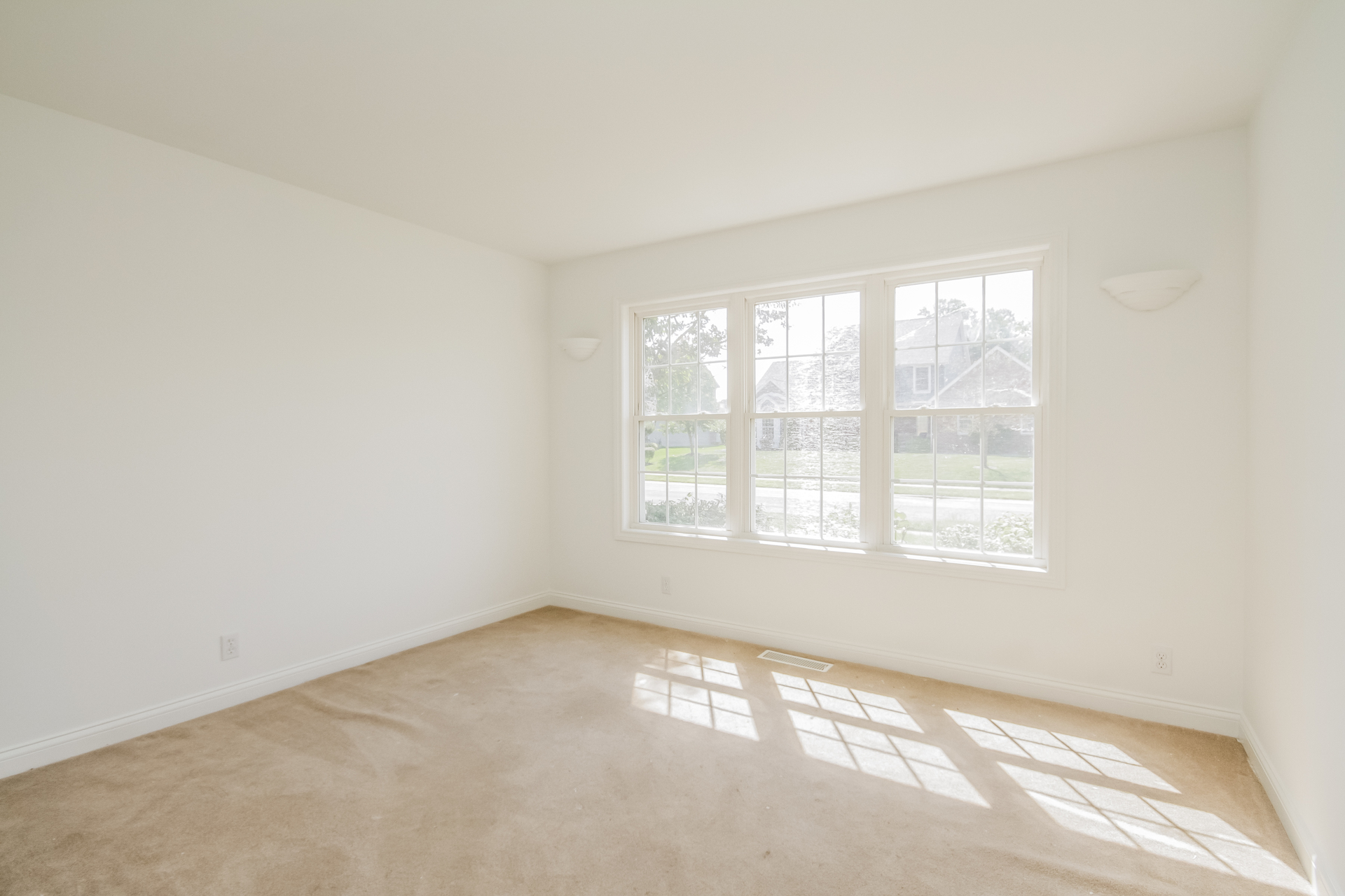 Photo 11 of 23 of 1310 Dune Meadows Dr, Chesterton, IN