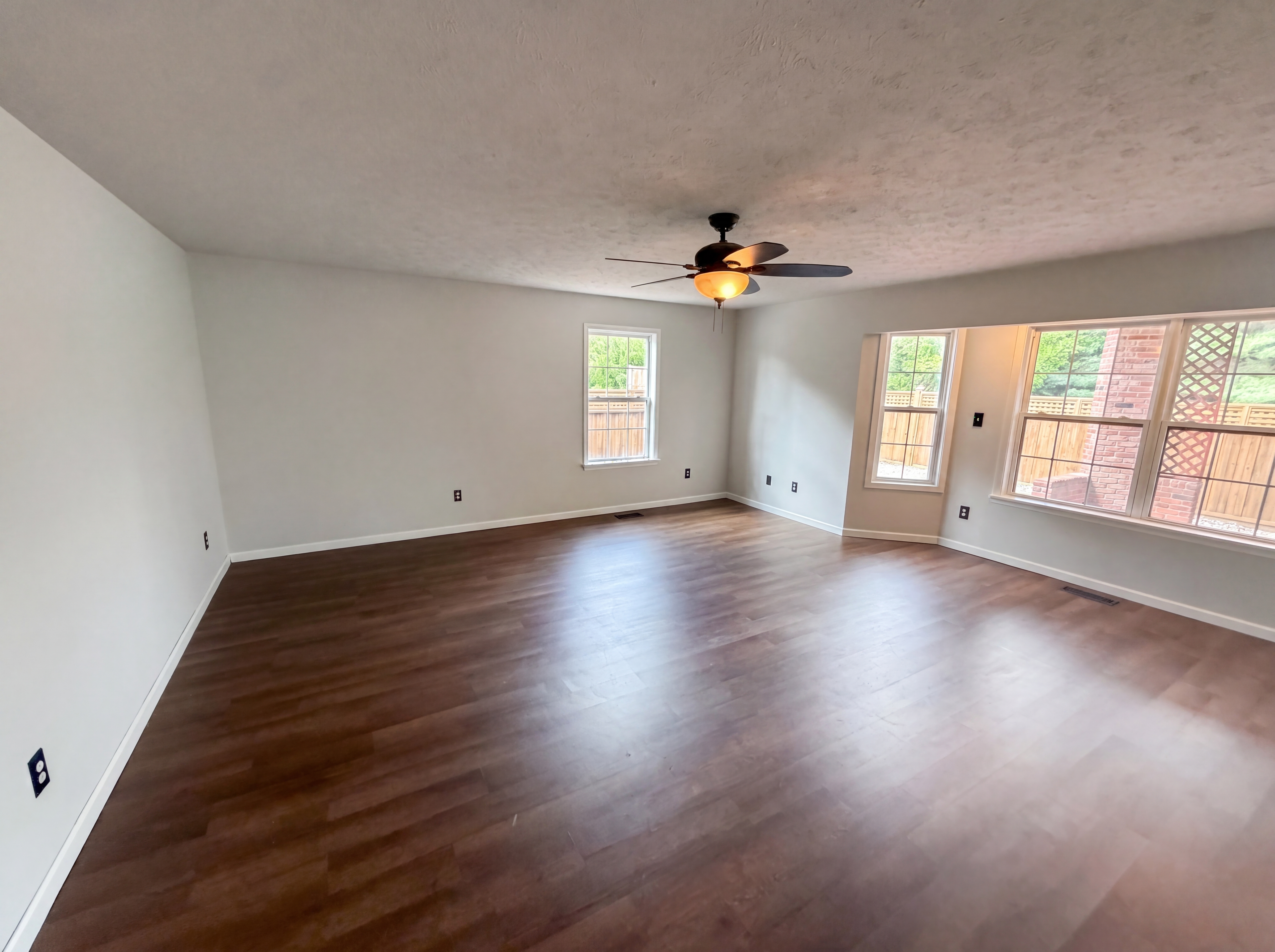 Photo 10 of 26 of 3646 Meadowlark Ln, Brownsburg, IN