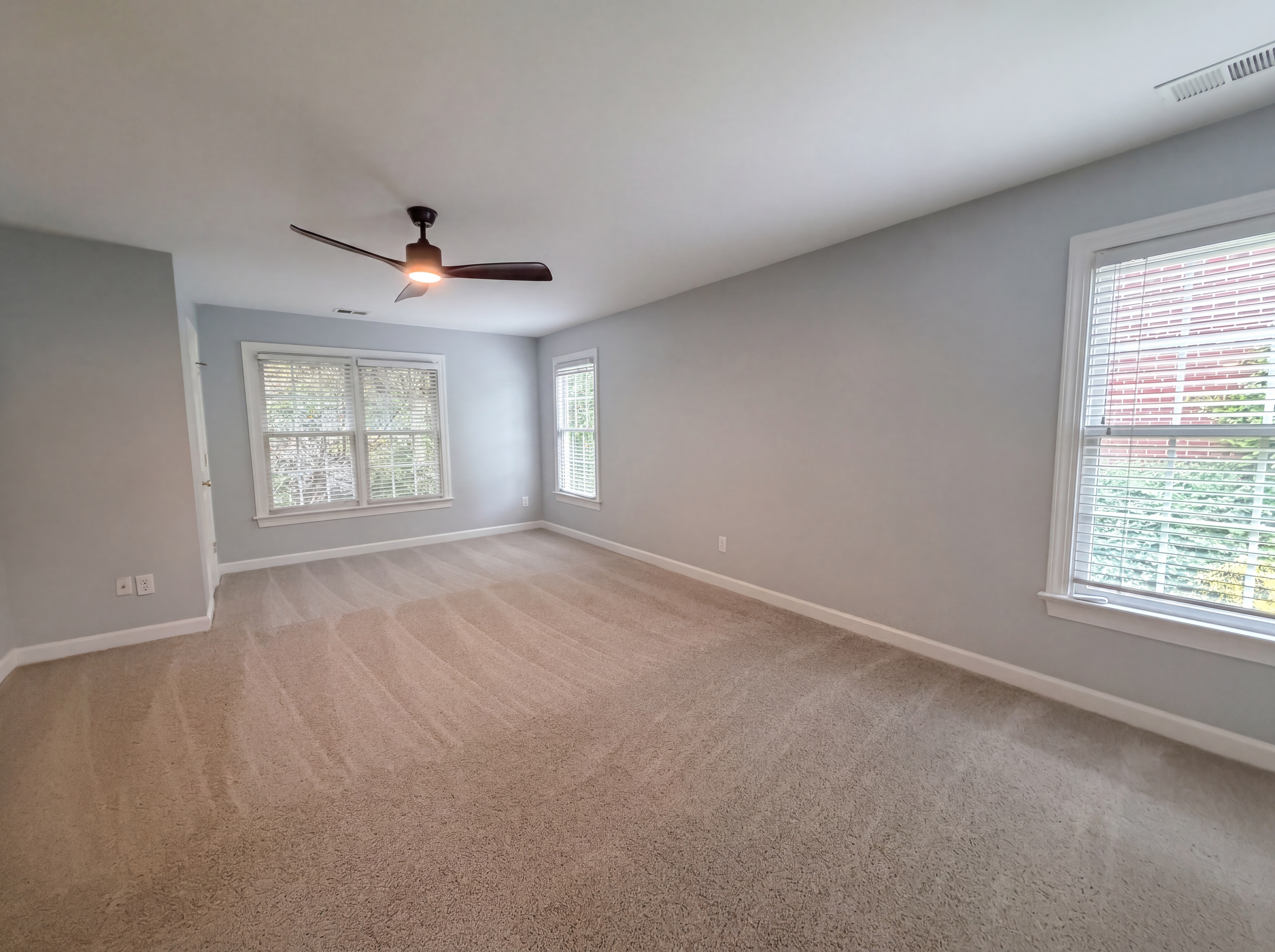 Photo 11 of 18 of 12341 Willingdon Rd, Huntersville, NC