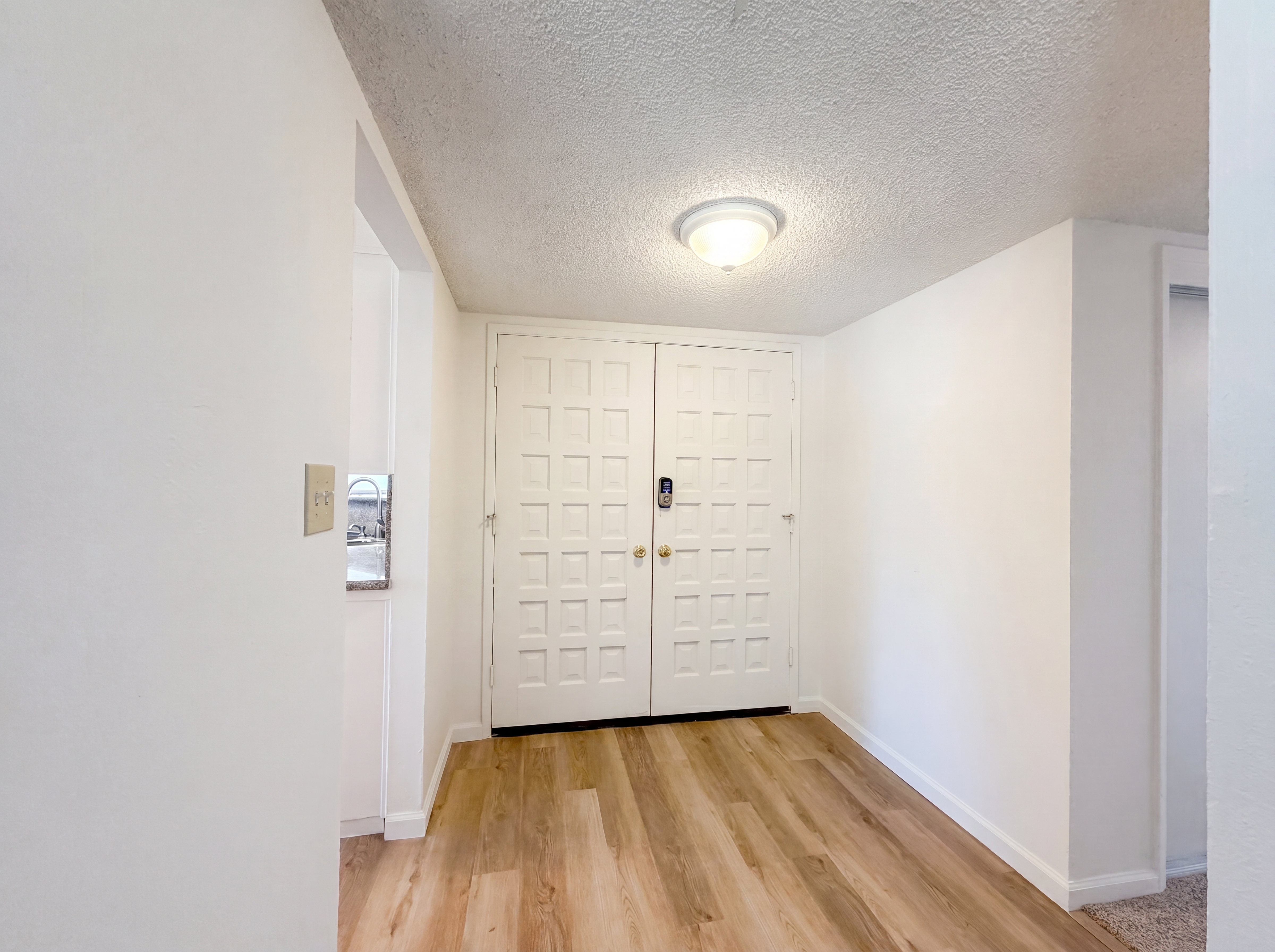 Photo 6 of 38 of 8845 Los Olivas Ct, Stockton, CA
