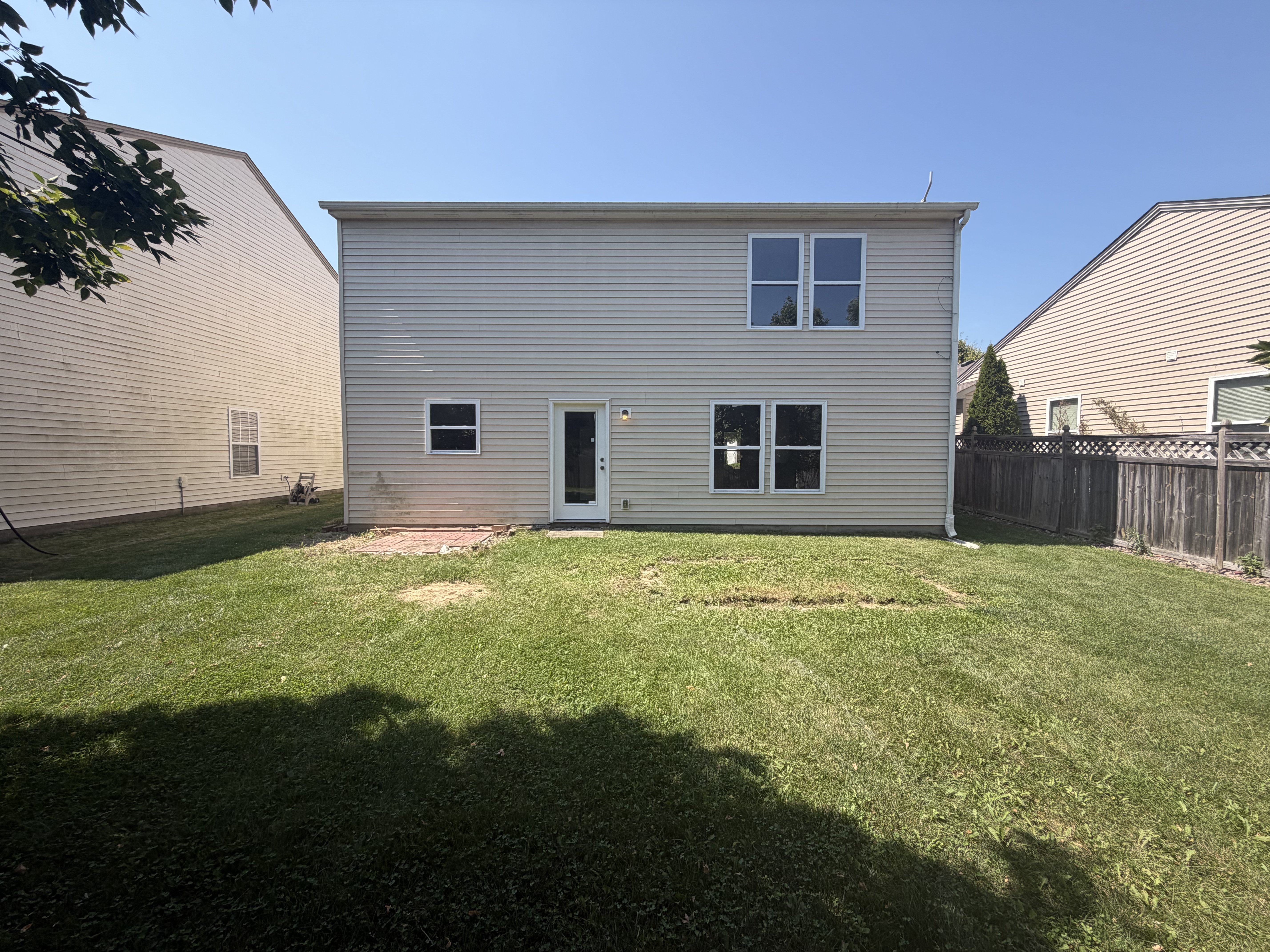 Photo 5 of 30 of 15294 Clear St, Noblesville, IN
